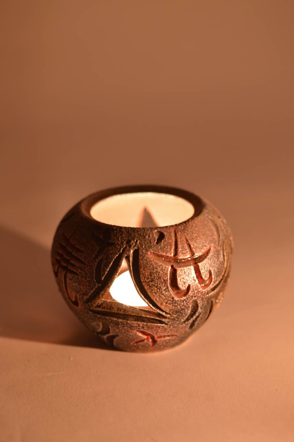 Глиняный подсвечник с росписью красками по керамике хэнд мэйд в японском стиле фото 5