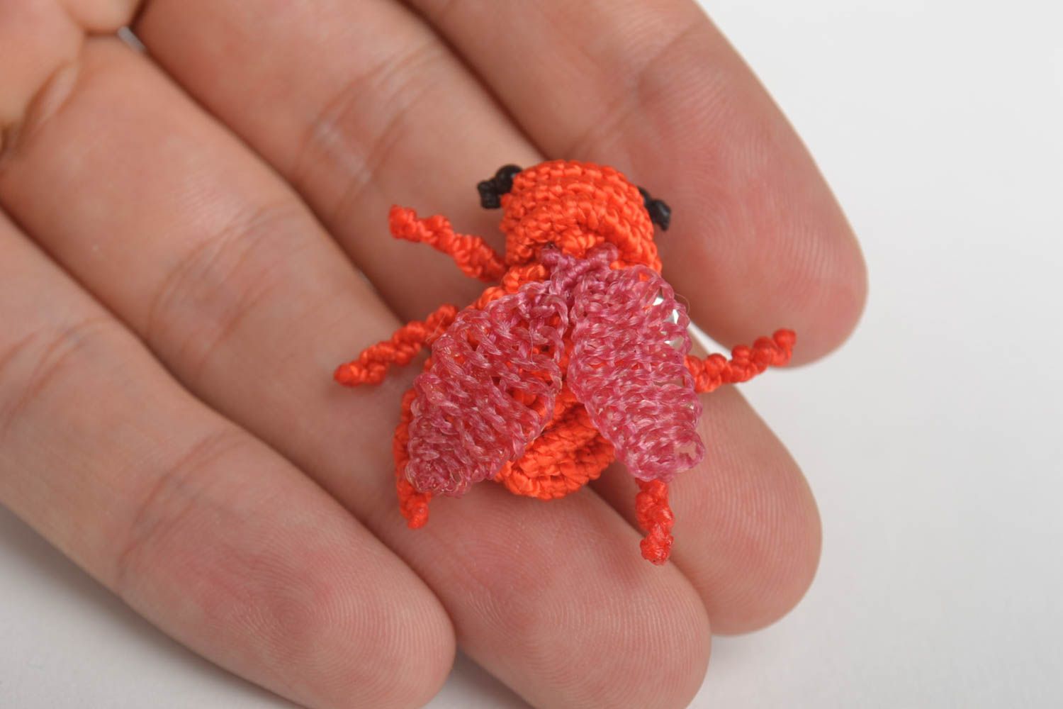 Украшение ручной работы брошь животное плетеная брошь в виде красной мухи фото 4