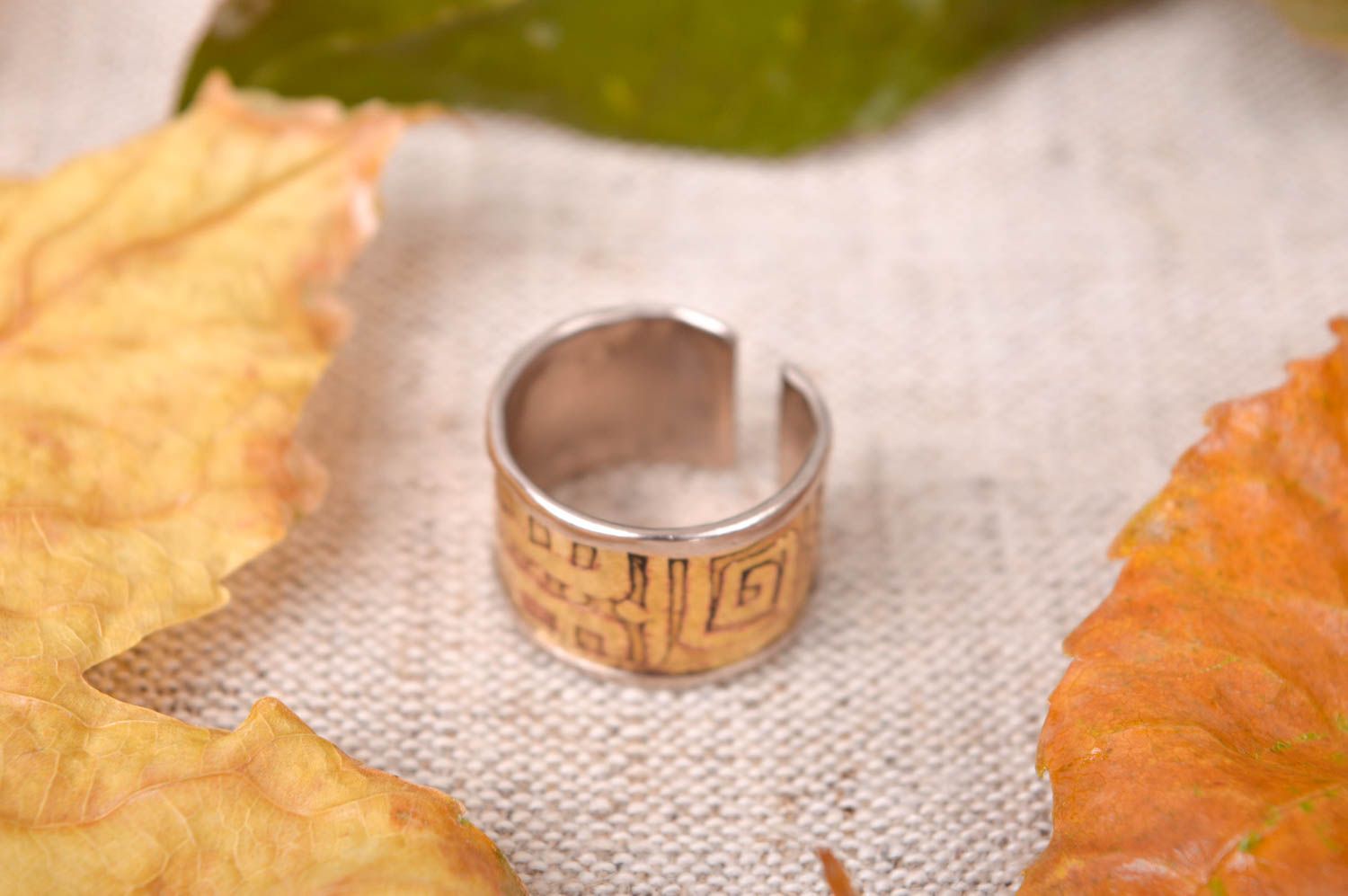 Handmade Schmuck großer Ring Accessoire für Frauen Ring für Freundin aus Metall foto 1