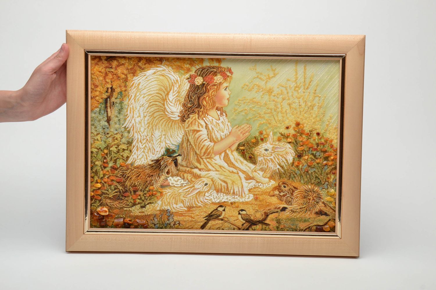 Картина на стену из янтаря Девочка-ангел фото 5