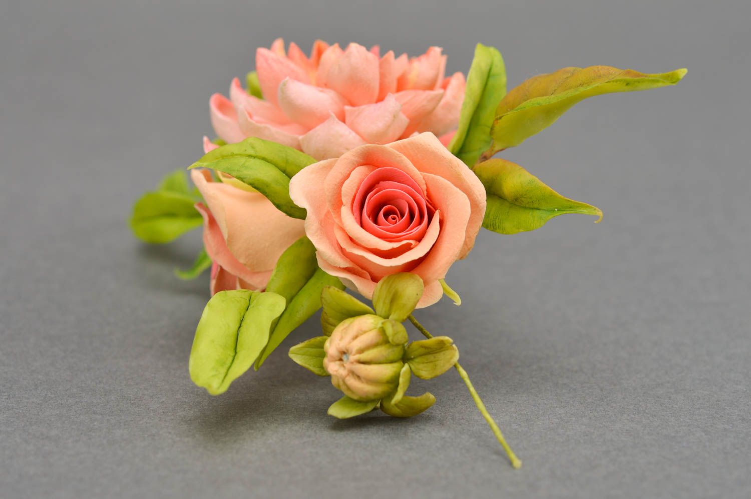 Handgemachte Haarnadel aus Polymer Clay mit Blumen in Rosa schön stilvoll foto 5