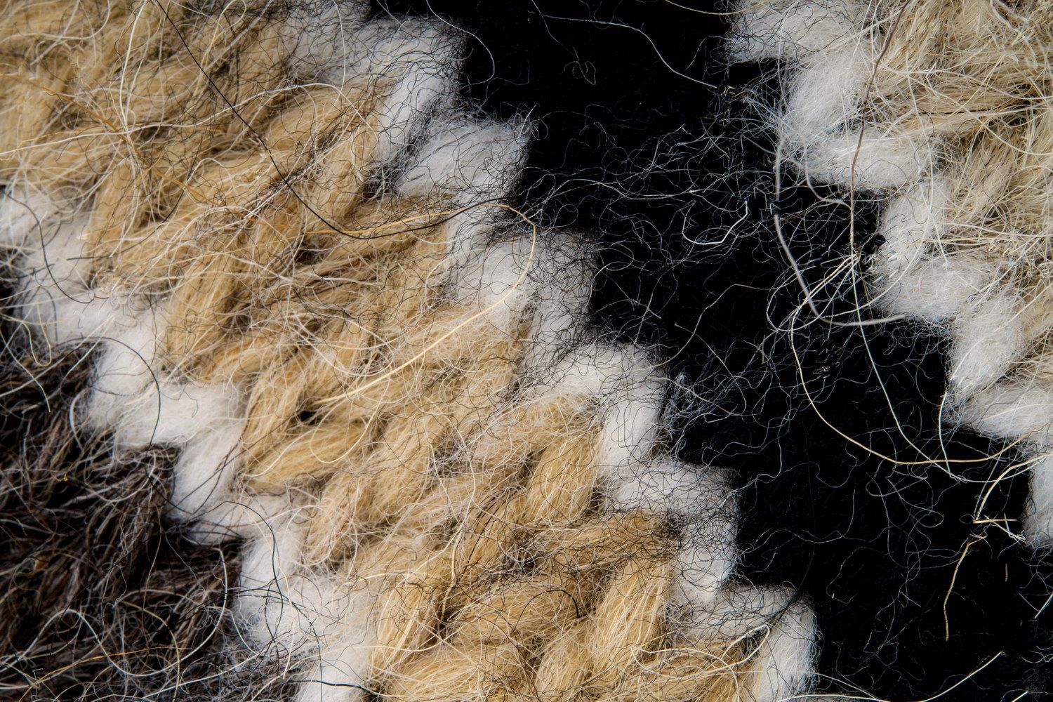 Calcetines tejidos de lana natural para mujeres foto 4