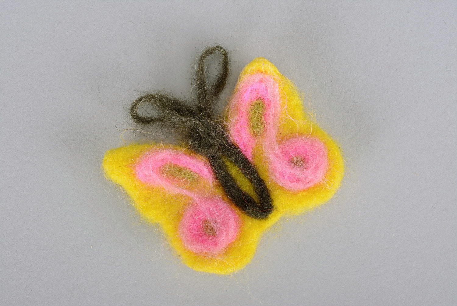 Broche en laine faite main Papillon photo 4