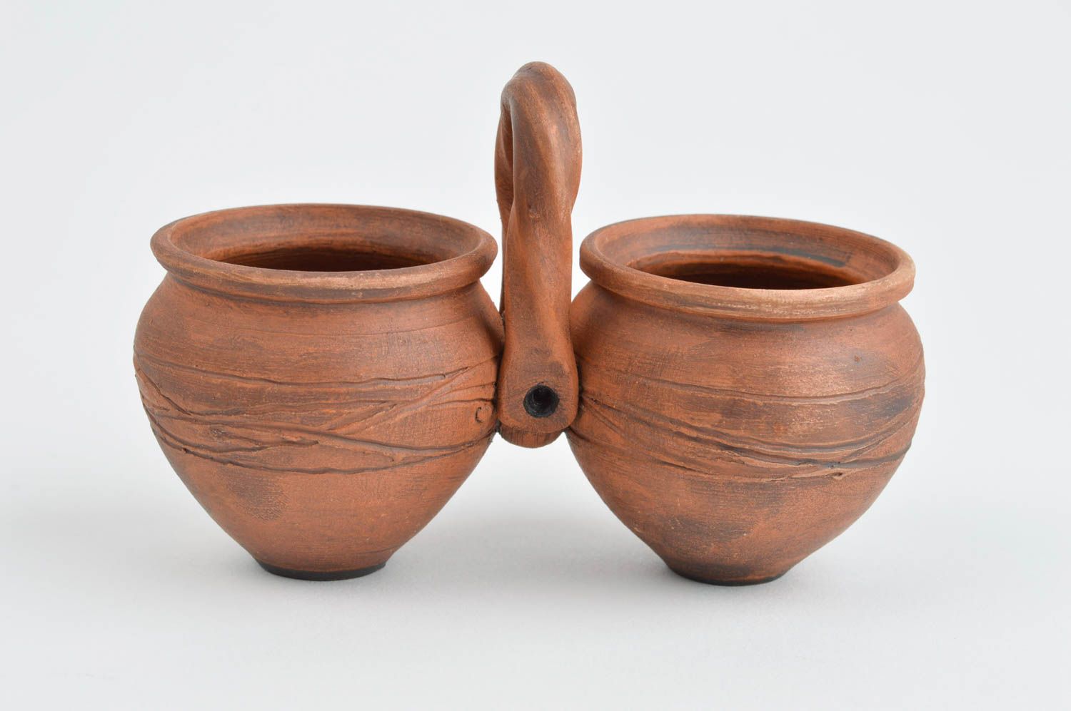 Tarro de barro hecho a mano vasija de barro natural cerámica artesanal bonita foto 1
