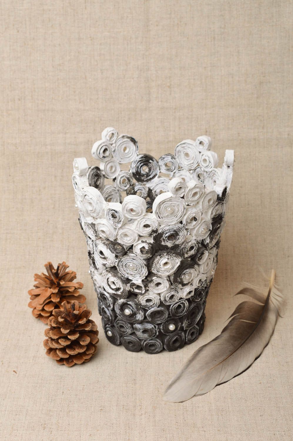 9 inches white&black paper vase for table décor 1,2 lb photo 1
