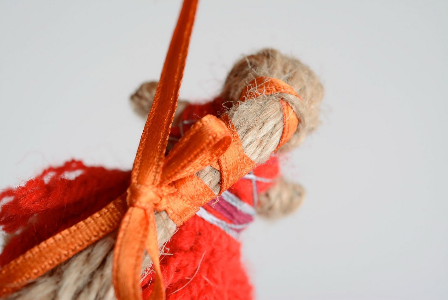 Souvenir poupée motanka rouge fait main photo 5