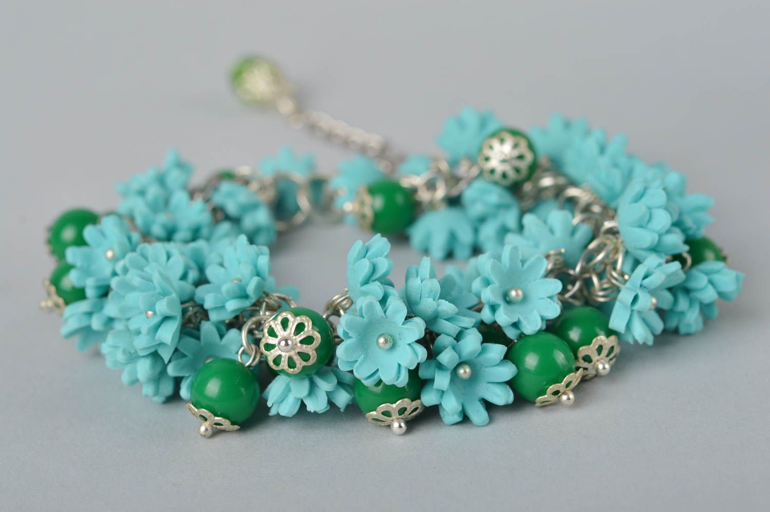 Bracelet fleurs bleues Bijou fait main pâte polymère Cadeau pour femme photo 4