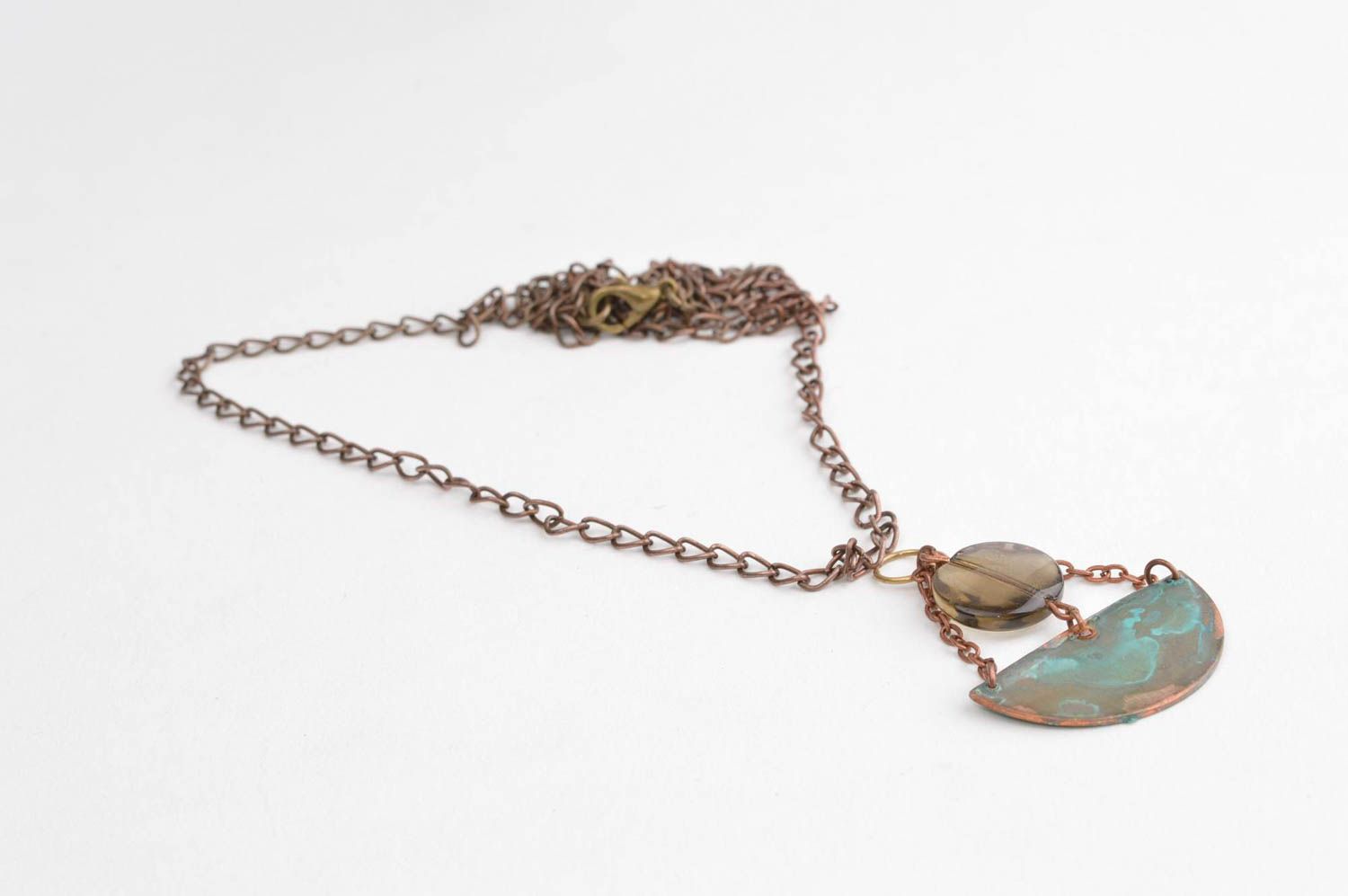 Colgante hecho a mano de cobre regalo original colgante femenino con cuenta foto 3