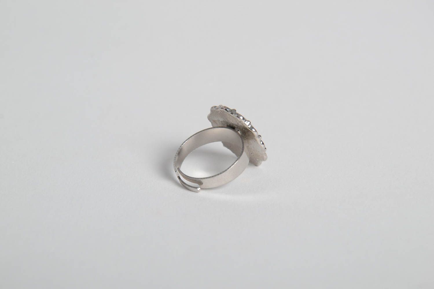 Красивое кольцо с гортензией кольцо ручной работы кольцо из эпоксидной смолы фото 4