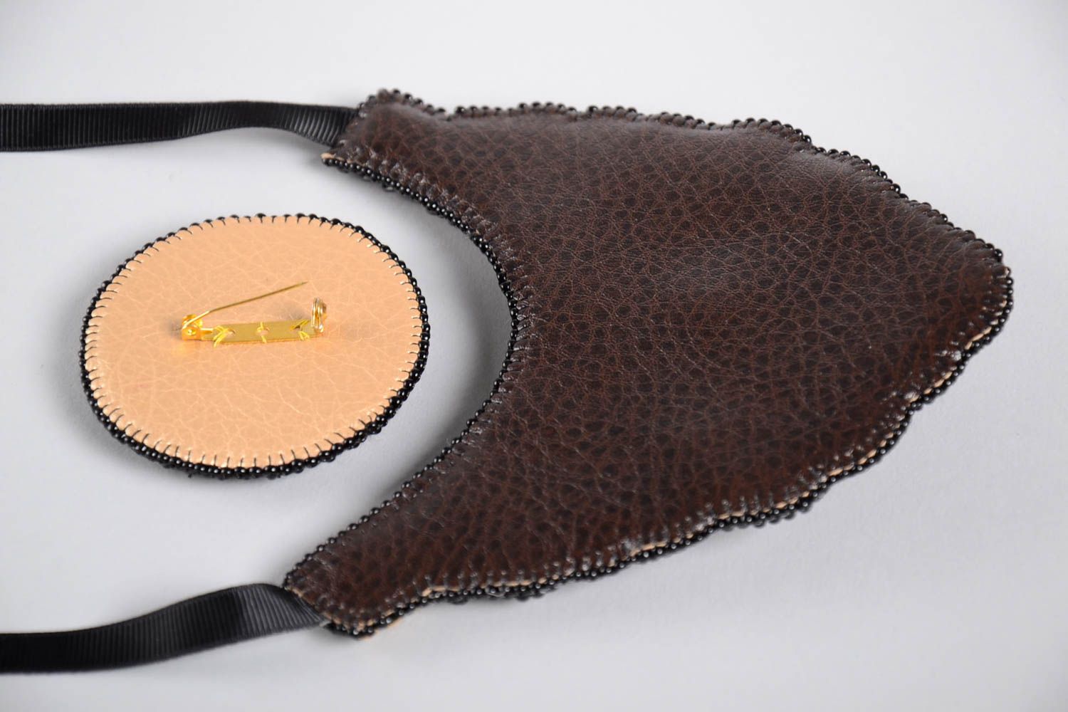 Collier noir Broche fait main bijoux design original Accessoires femme cadeau photo 4