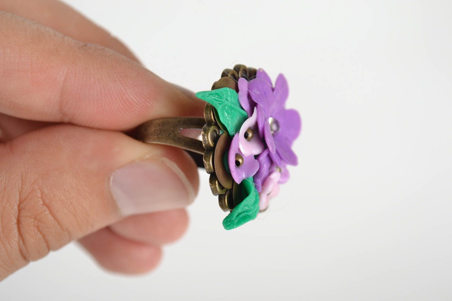 Кольцо из полимерной глины с цветами красивое размер 18 мм красивое хэнд мейд фото 4