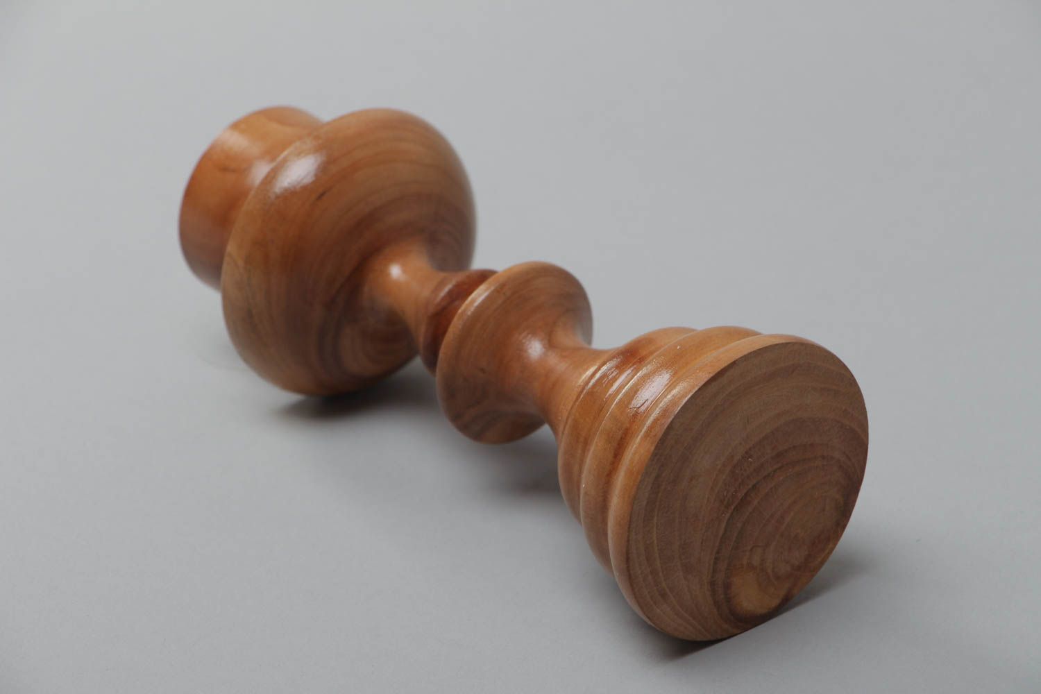 Candelero da madera para una vela marrón tallado hecho a mano poco común   foto 4
