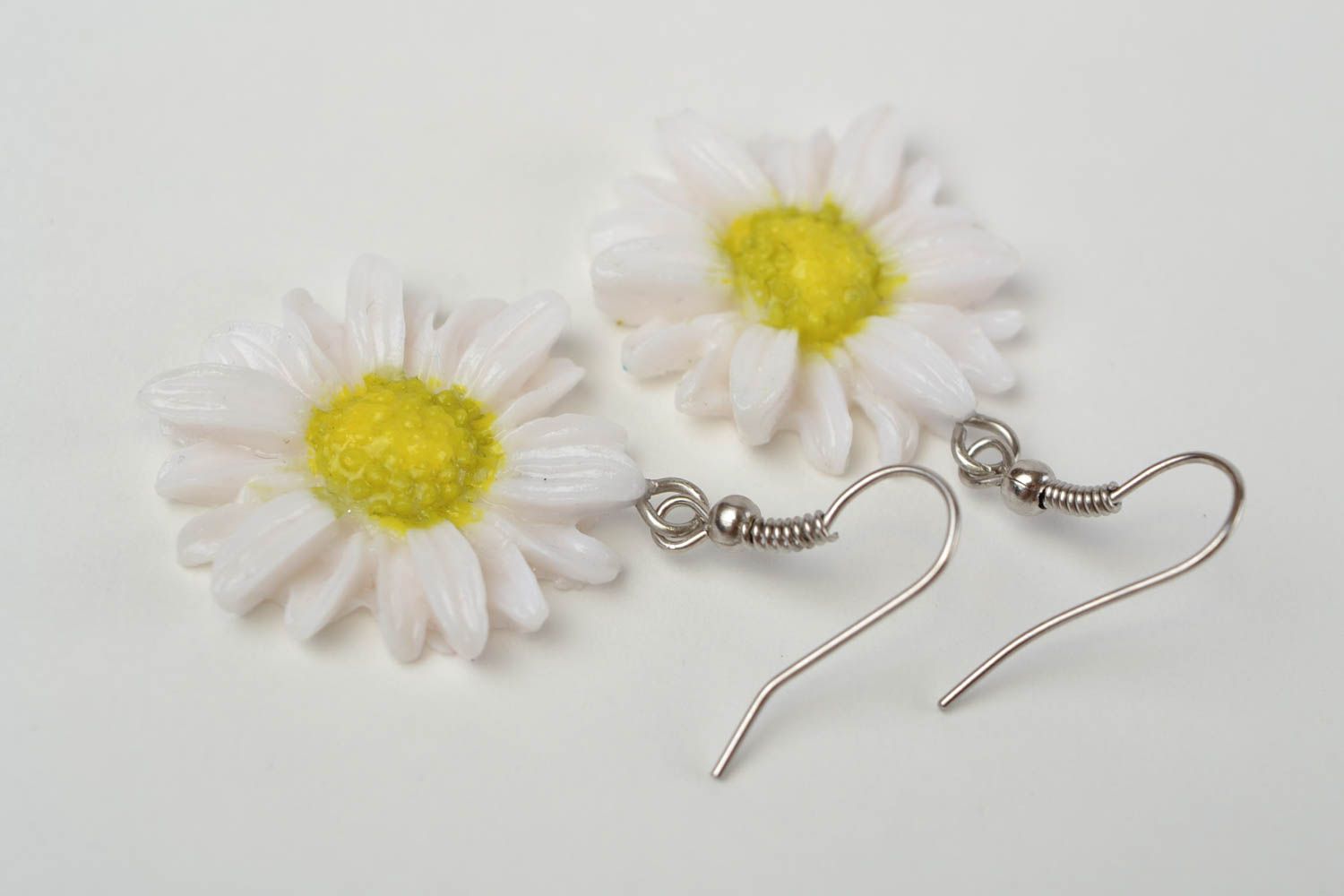 Small handmade designer polymer clay flower earrings Camomiles photo 4