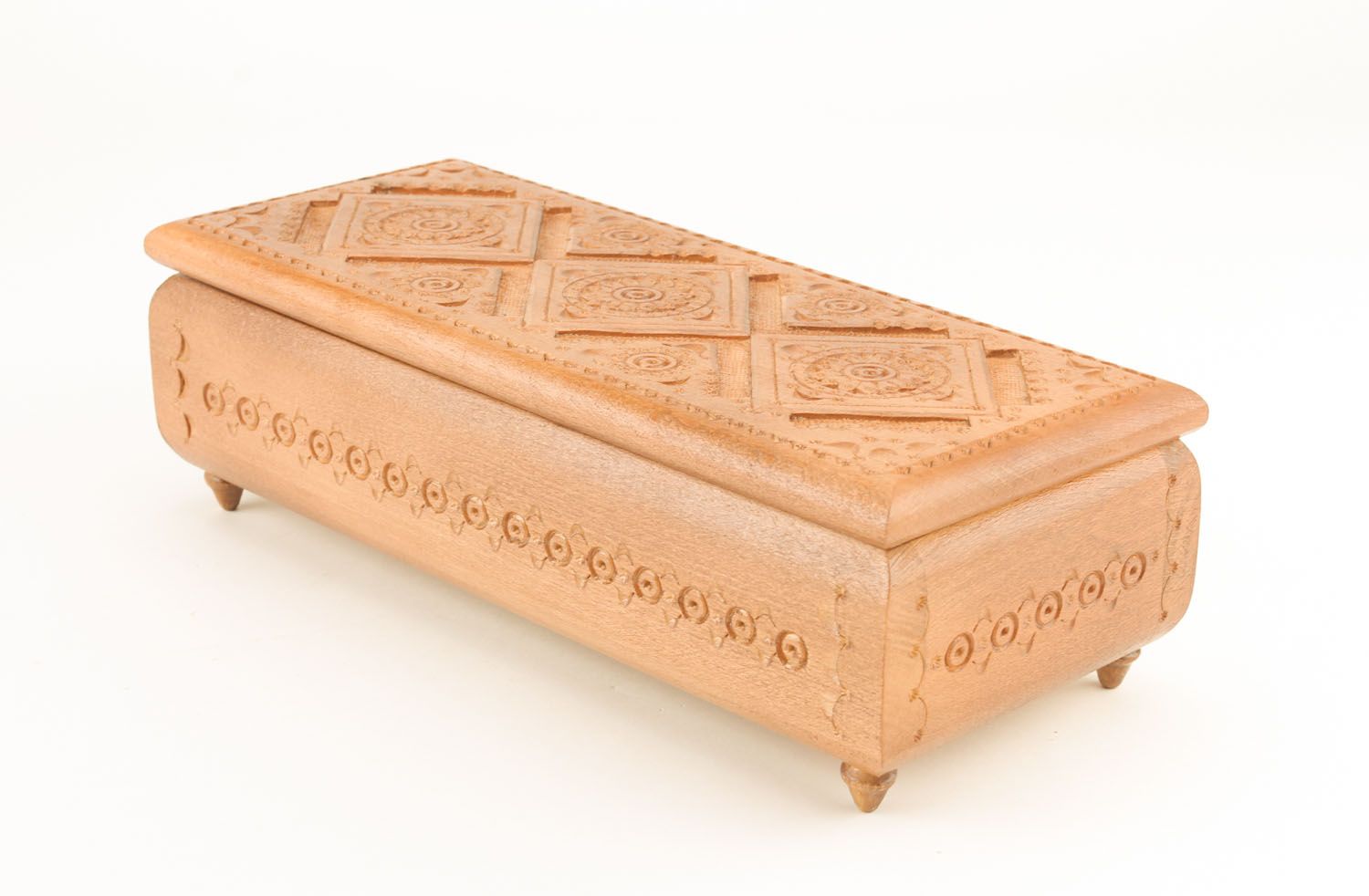 Wooden jewelry box with carving photo 3