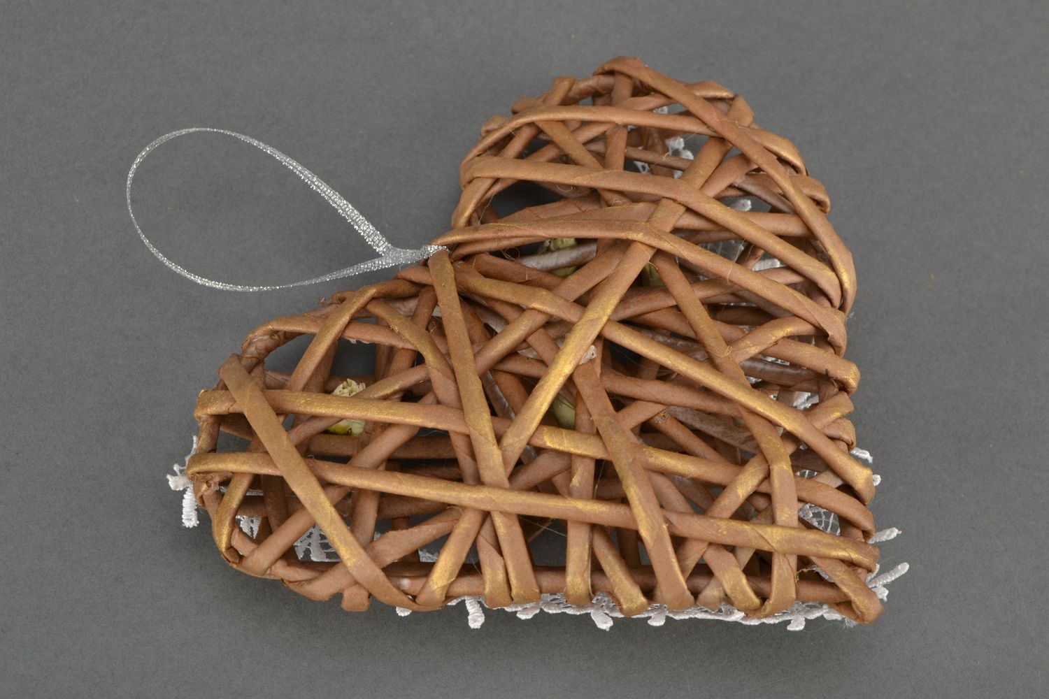 Большая декоративная подвеска из бумажной лозы Сердце мокко фото 4