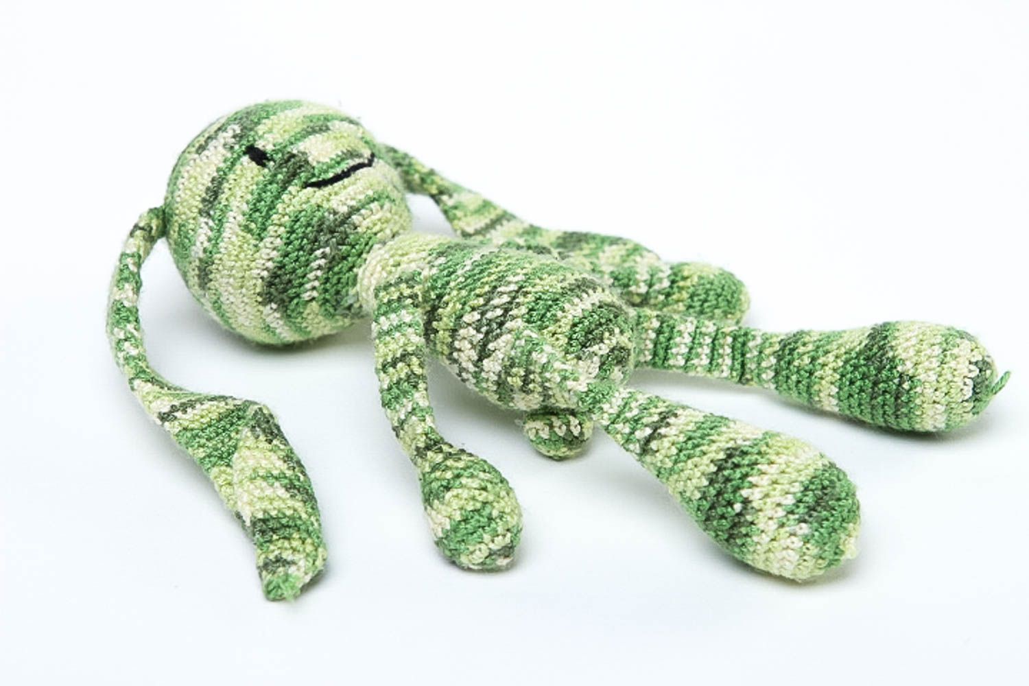 Jouet tricoté Peluche faite main lapin vert en fils de coton Cadeau enfant photo 2