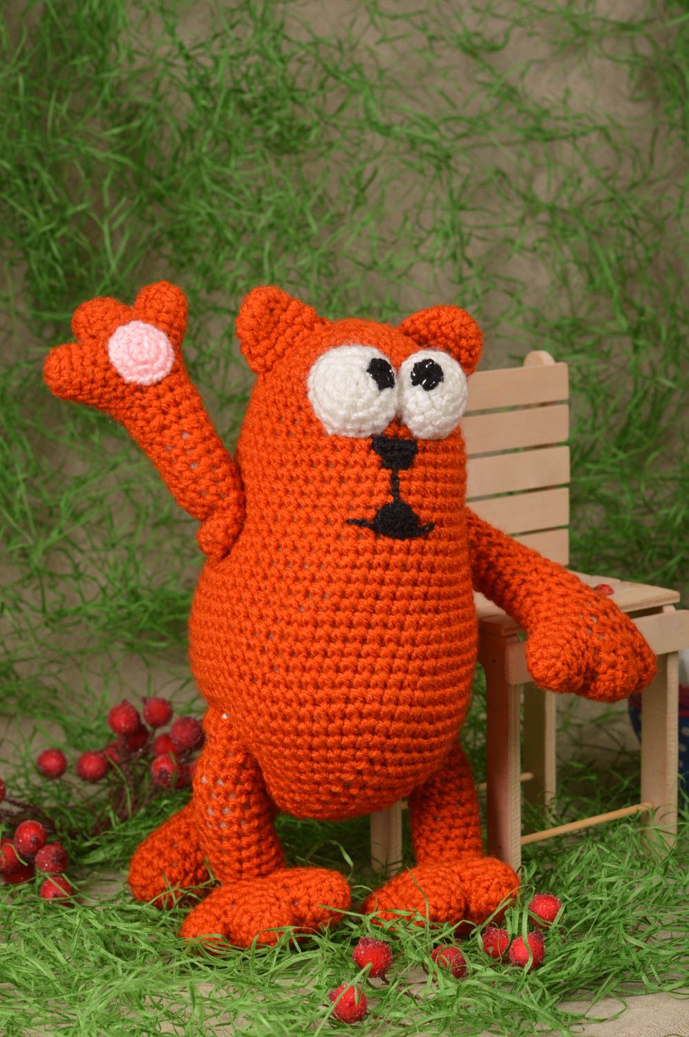 Jouet chat Peluche faite main tricotée au crochet roux Cadeau enfant et décor photo 1