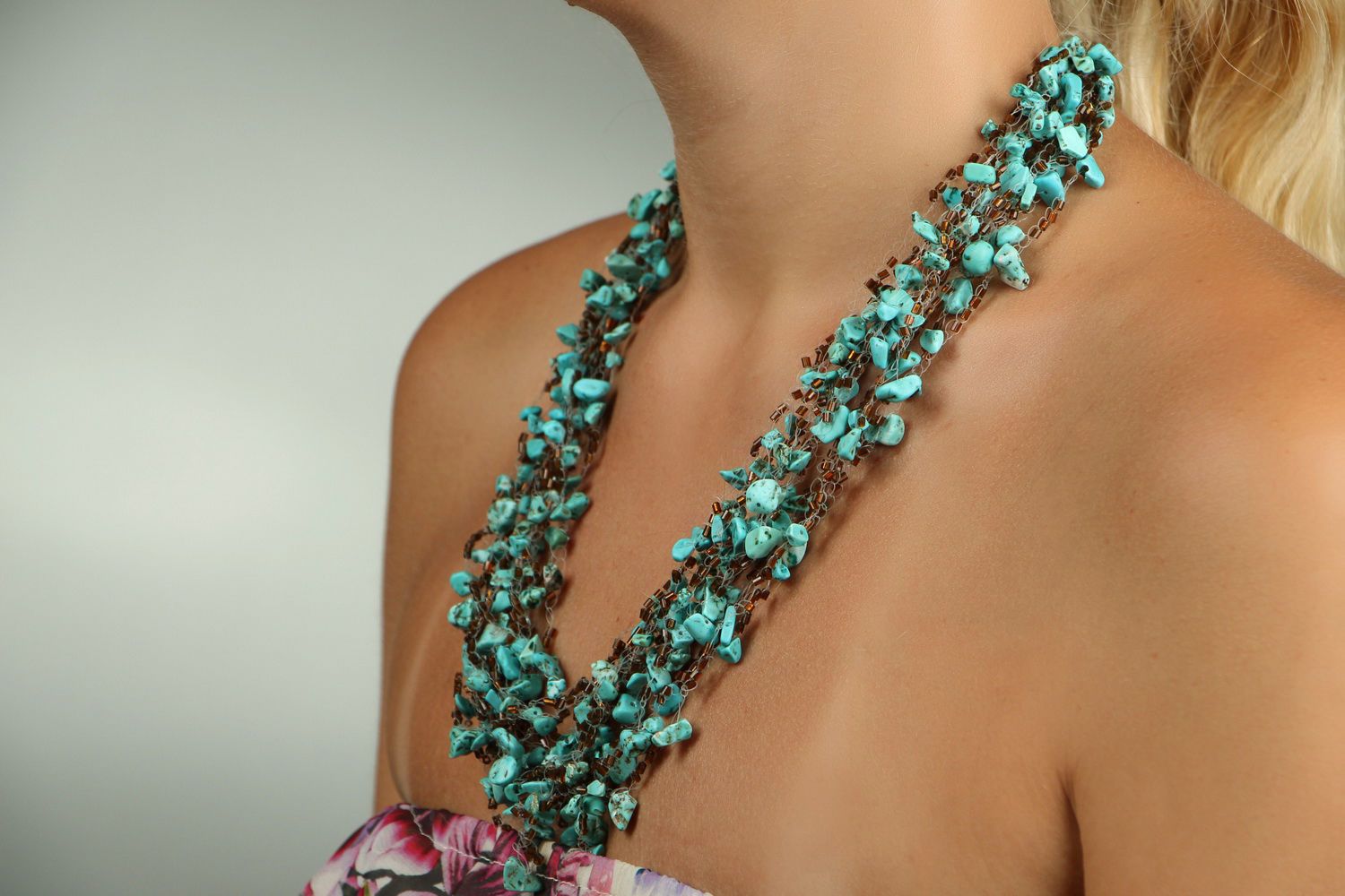 Collier avec turquoise et perles de rocailles photo 5