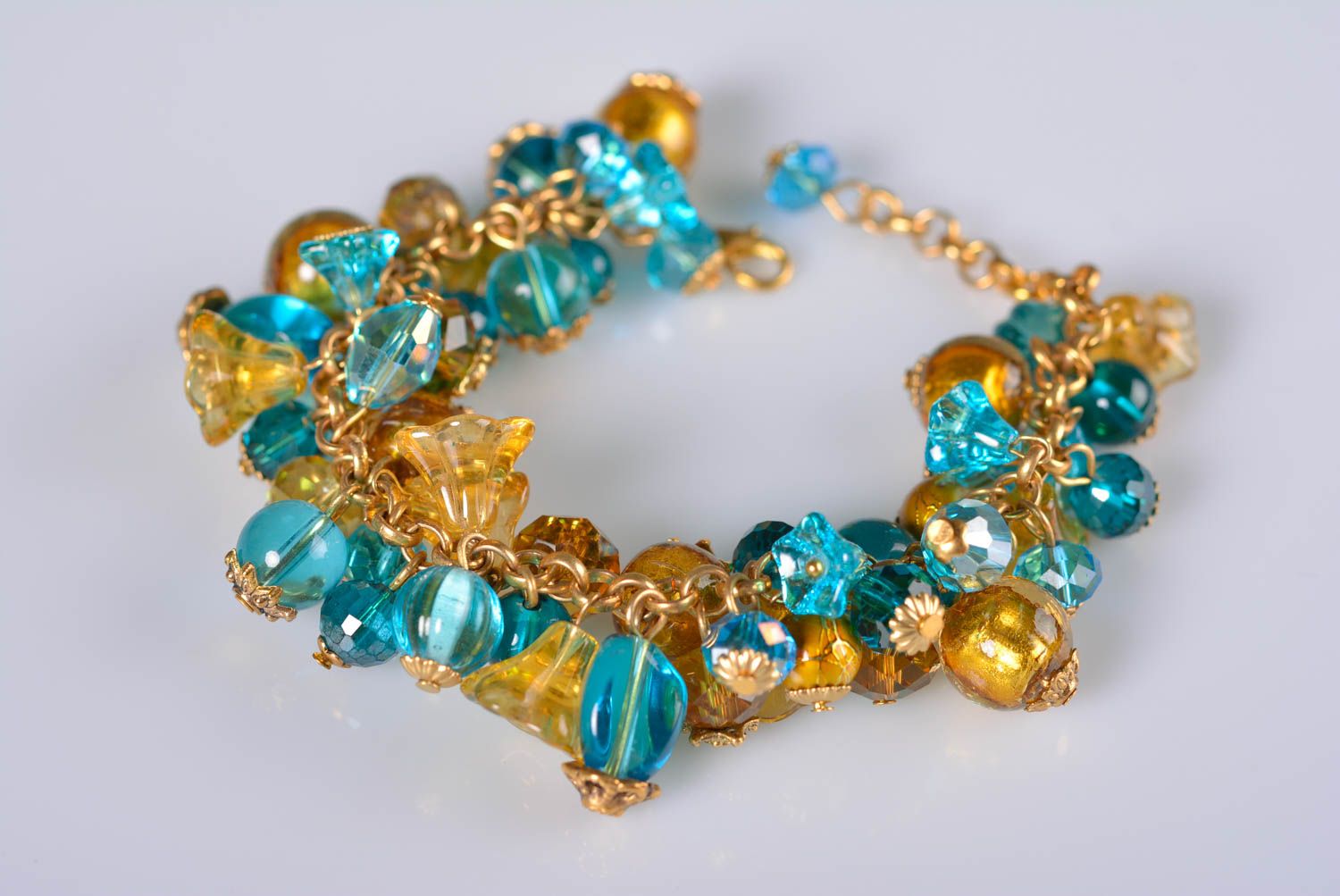 Beautiful handmade wrist bracelet beaded bracelet cool jewelry designs photo 1