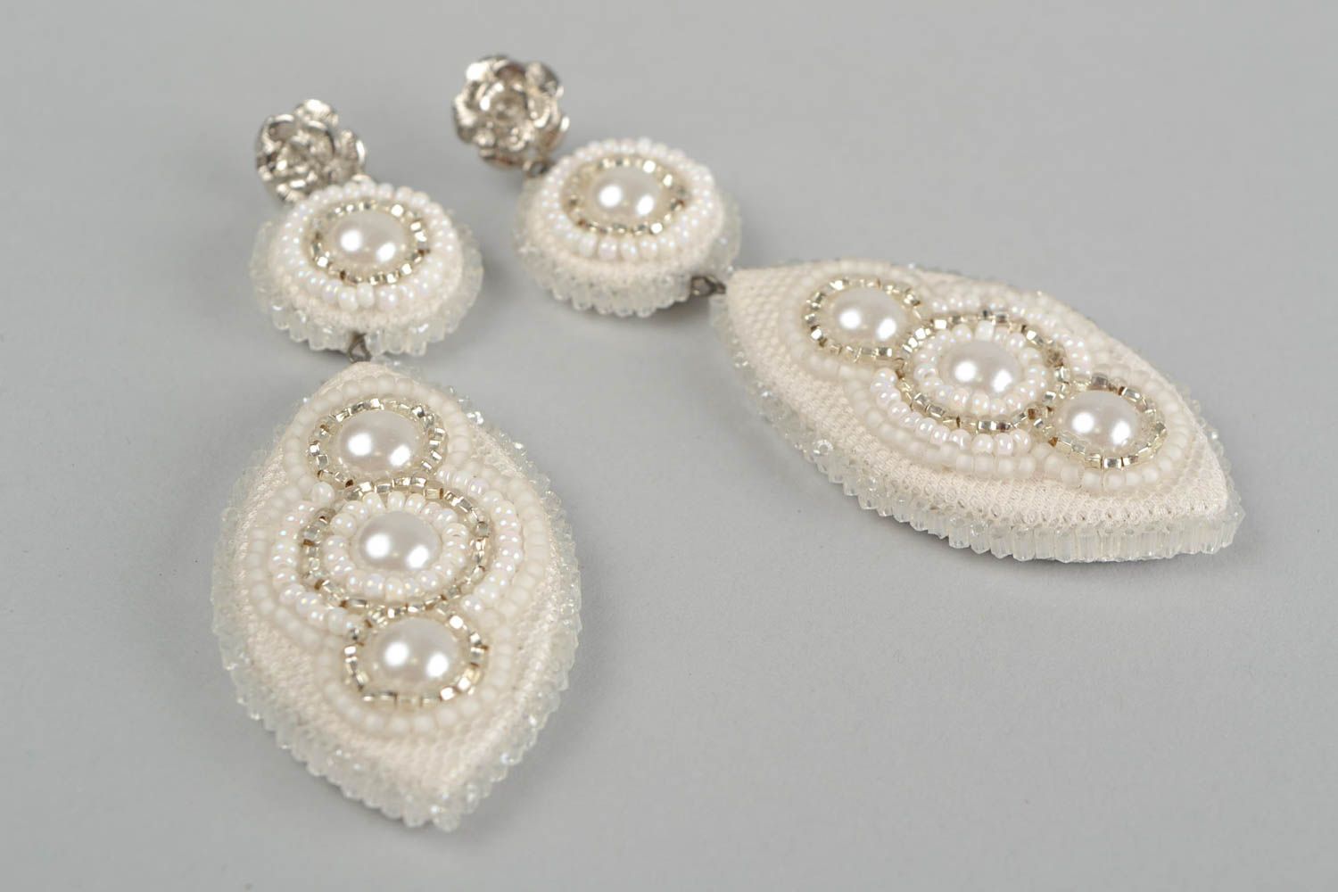 Beautiful white stylish beaded earrings handmade massive festive jewelry photo 4
