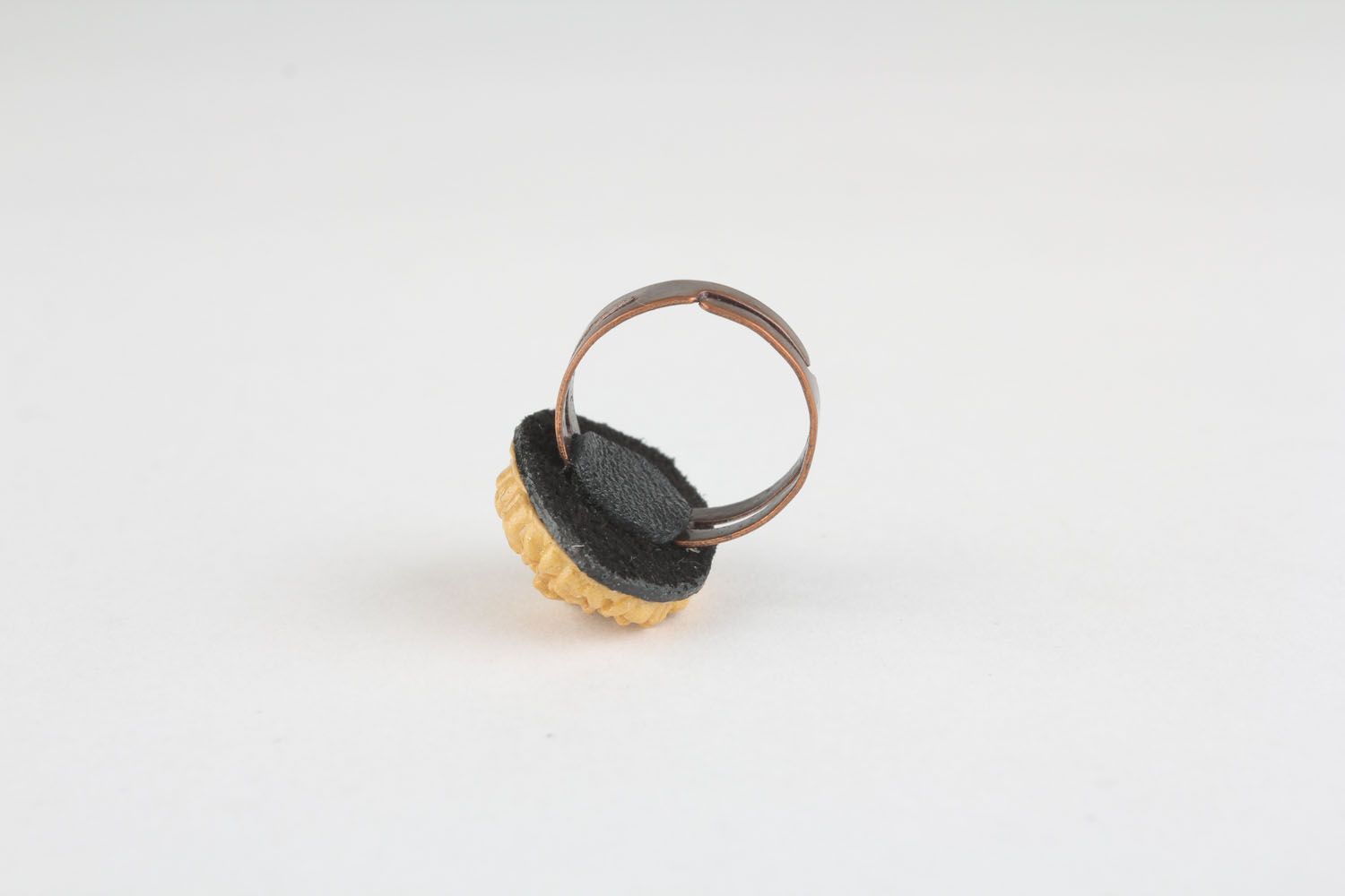Перстень из полимерной глины фото 1