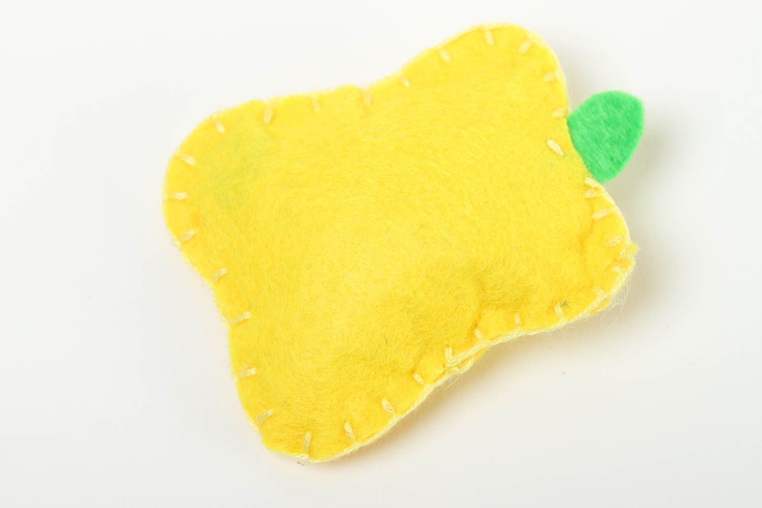 Magnet frigo fait main Aimant original poivron jaune en feutre Décoration frigo photo 4