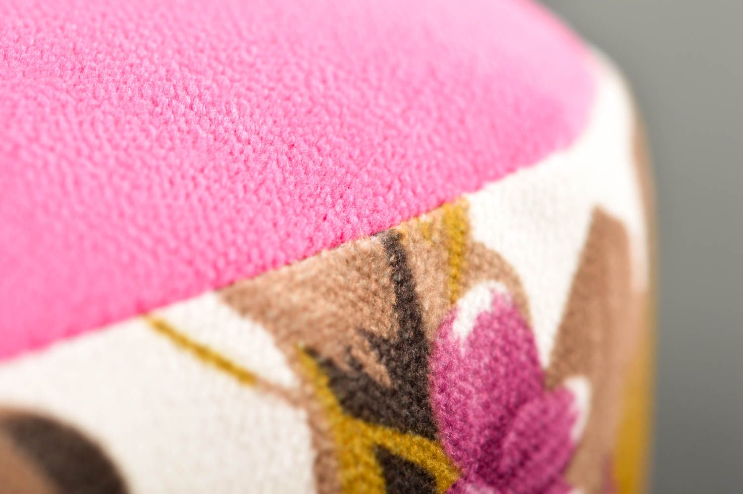 Декоративные подушки ручной работы подушки-буквы розовые красивые подушки LOVE фото 4
