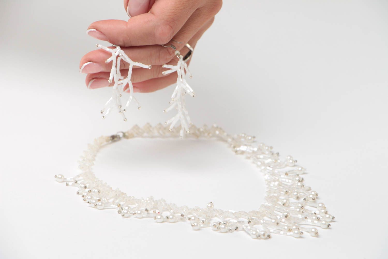 Schmuck Set Collier und Ohrringe aus Glasperlen für schöne Frauen handgeschaffen foto 5