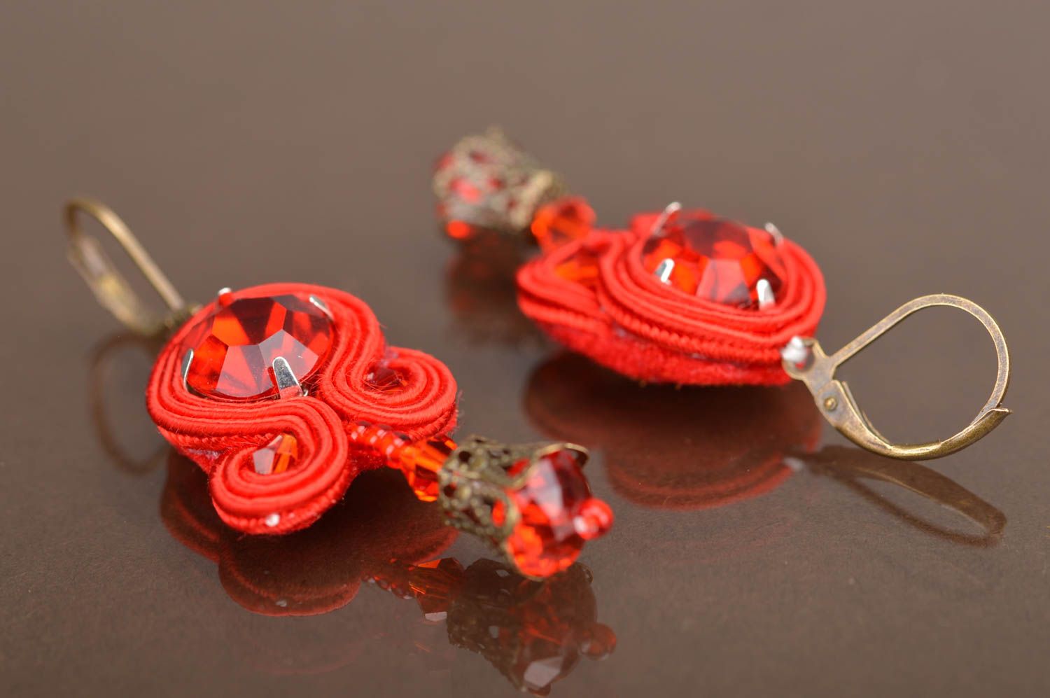 Rote wunderschöne Künstler Ohrringe Soutache Schmuck handmade für Abendlook foto 2