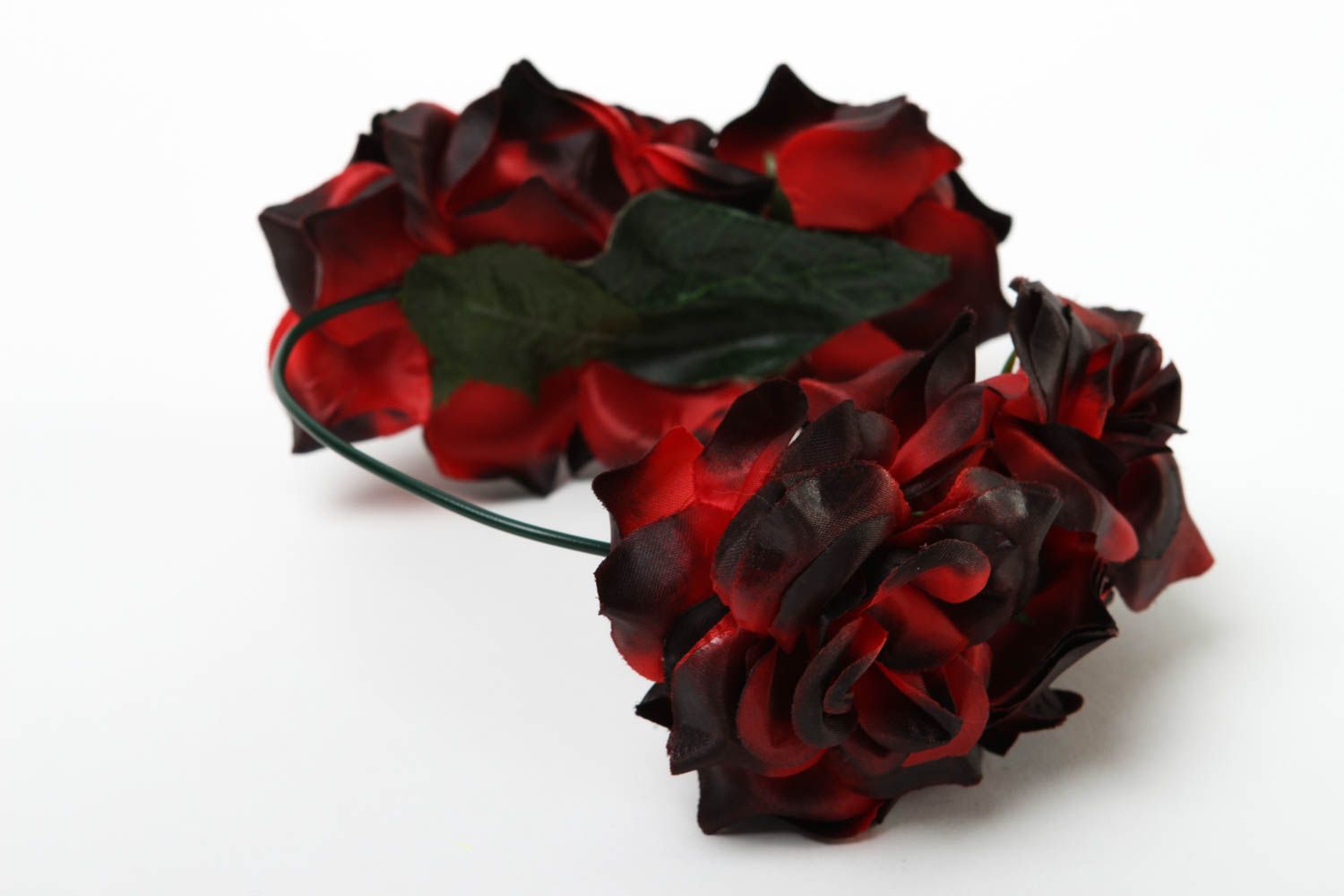 Serre-tête fleurs Bijou fait main en rouge et noir Accessoire cheveux cadeau photo 3