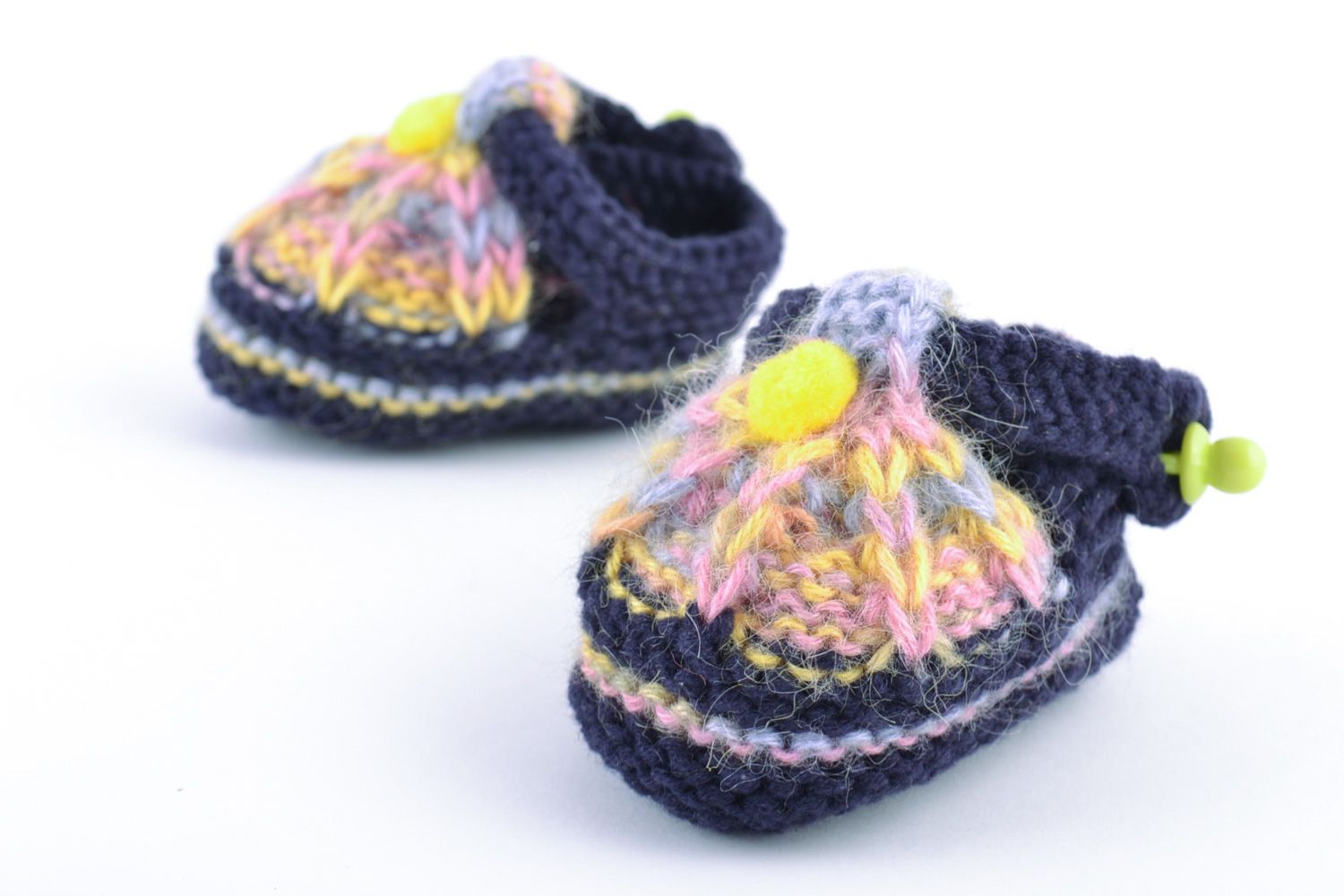 Hand knitted wool baby bootees of blue color photo 3