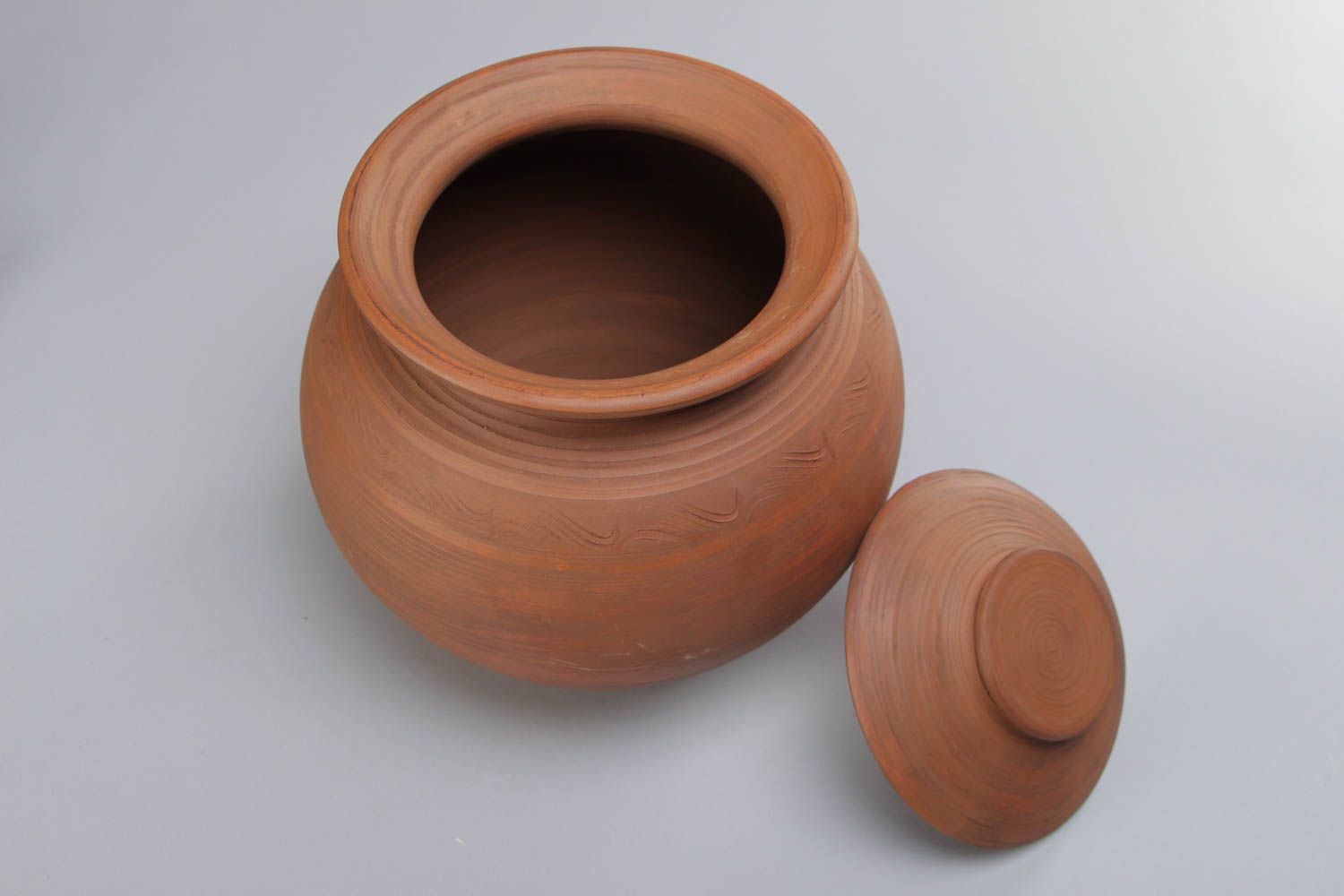 Handmade Keramik Schmortopf aus Ton 3 L in Milchbrennen Technik mit Deckel schön foto 3