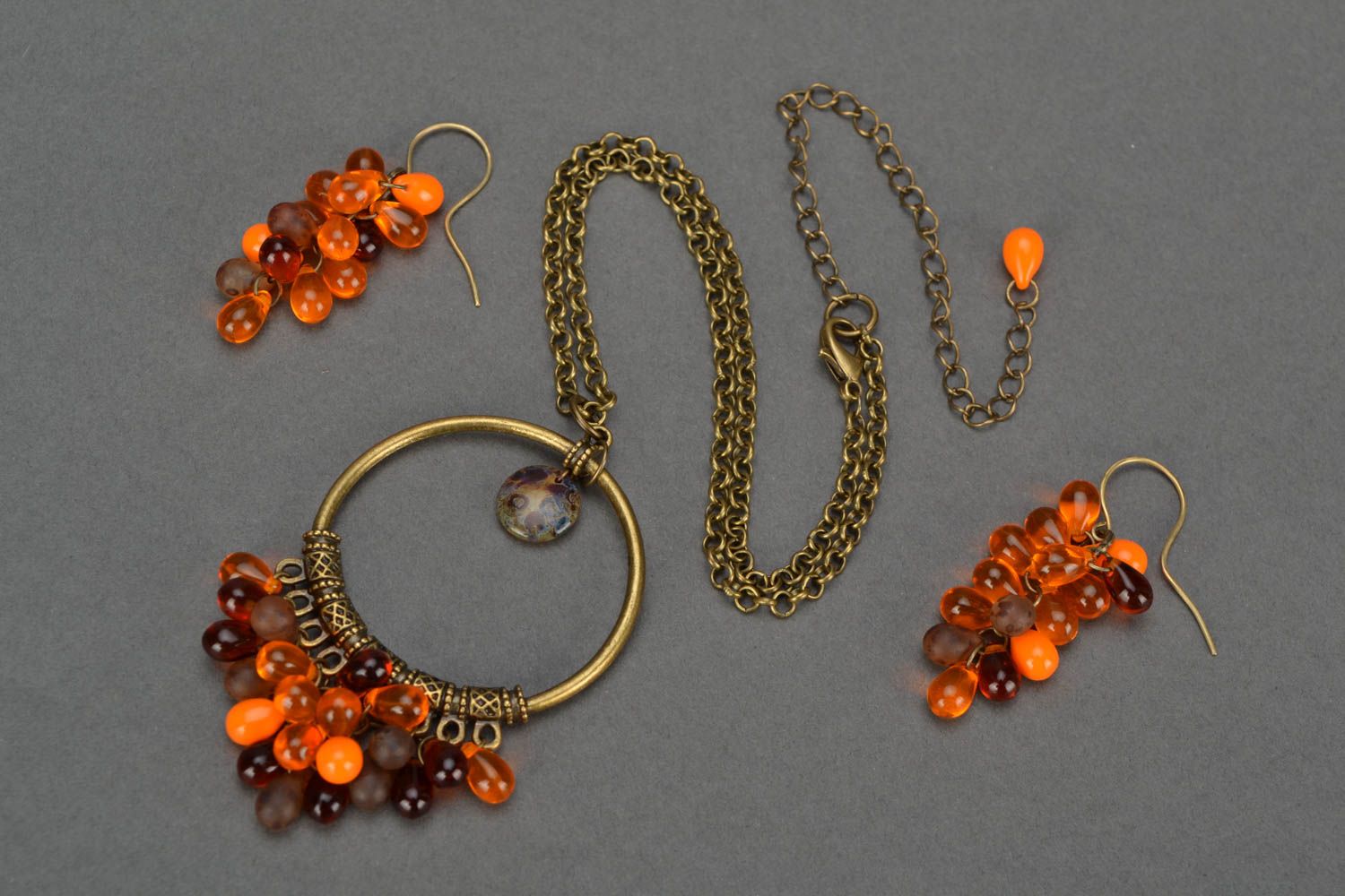 Set of handmade stylish jewelry made of Czech crystal earrings and pendant photo 2