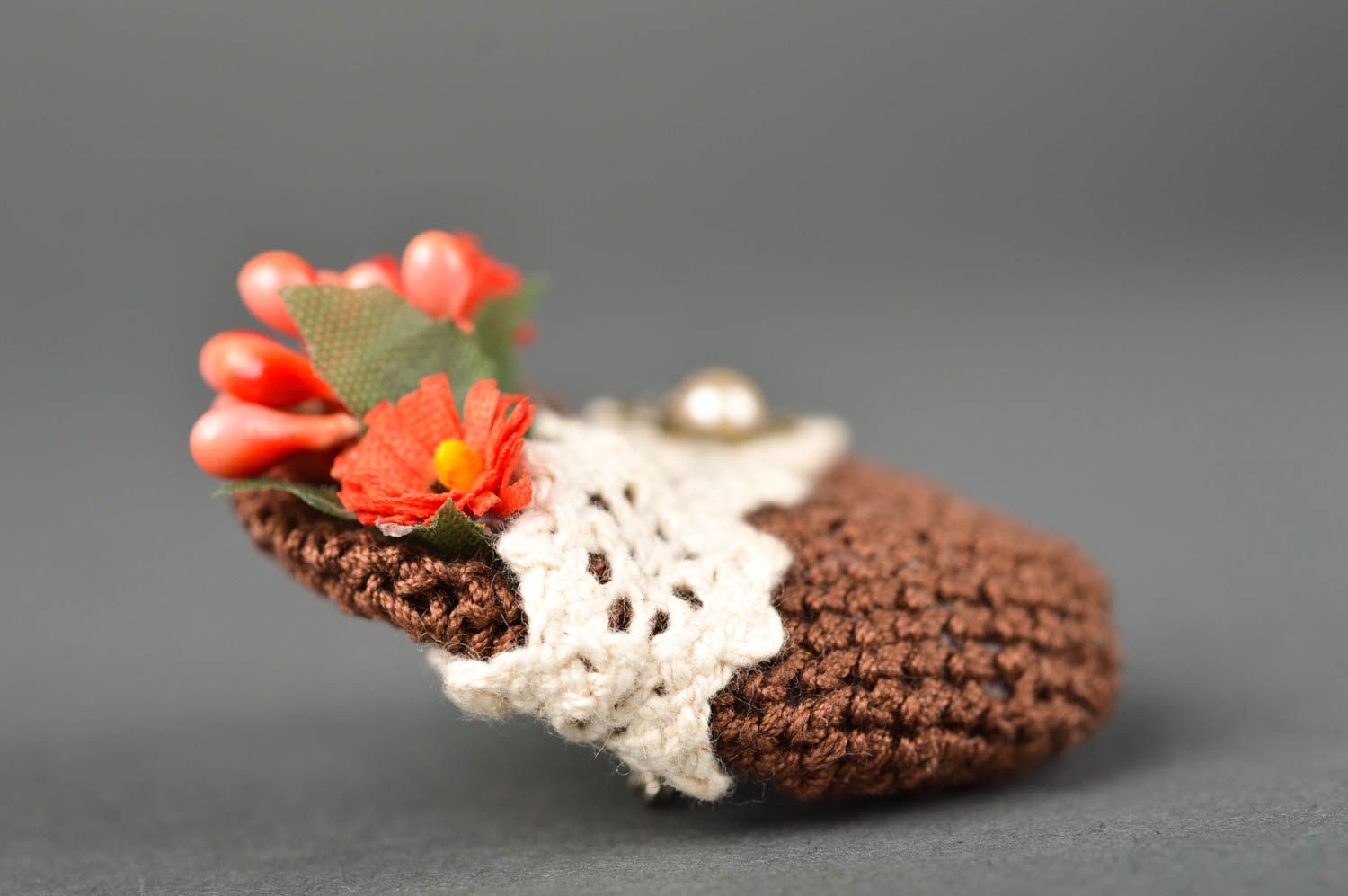 Handmade brooch crochet brooch beautiful brooch fashion brooch design jewelry  photo 3