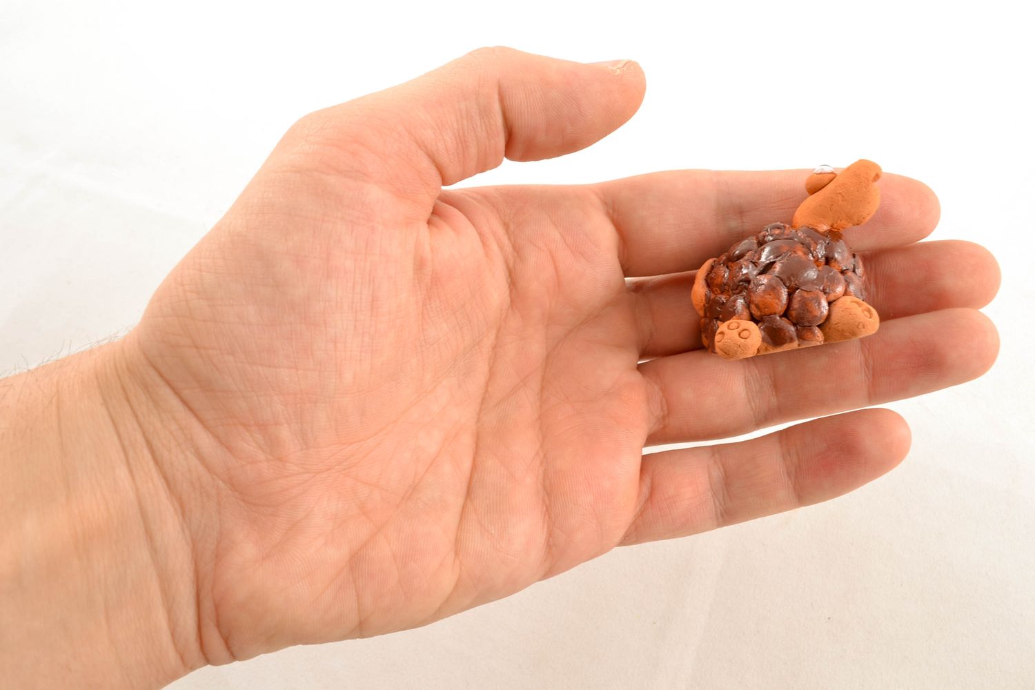 Figurine miniature tortue en terre cuite faite main photo 1