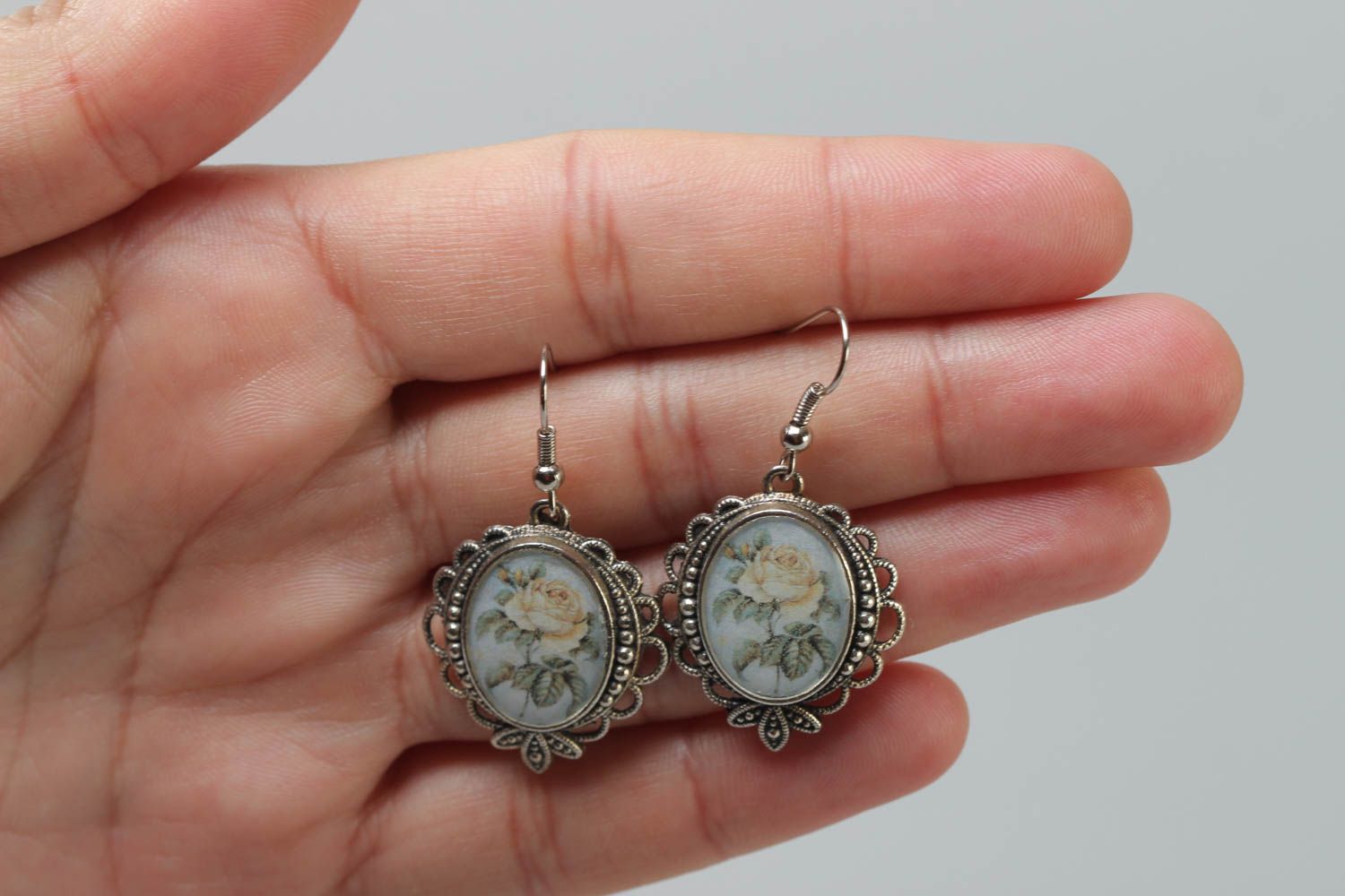 Beautiful handmade earrings made of glass glaze in vintage style with flowers photo 5