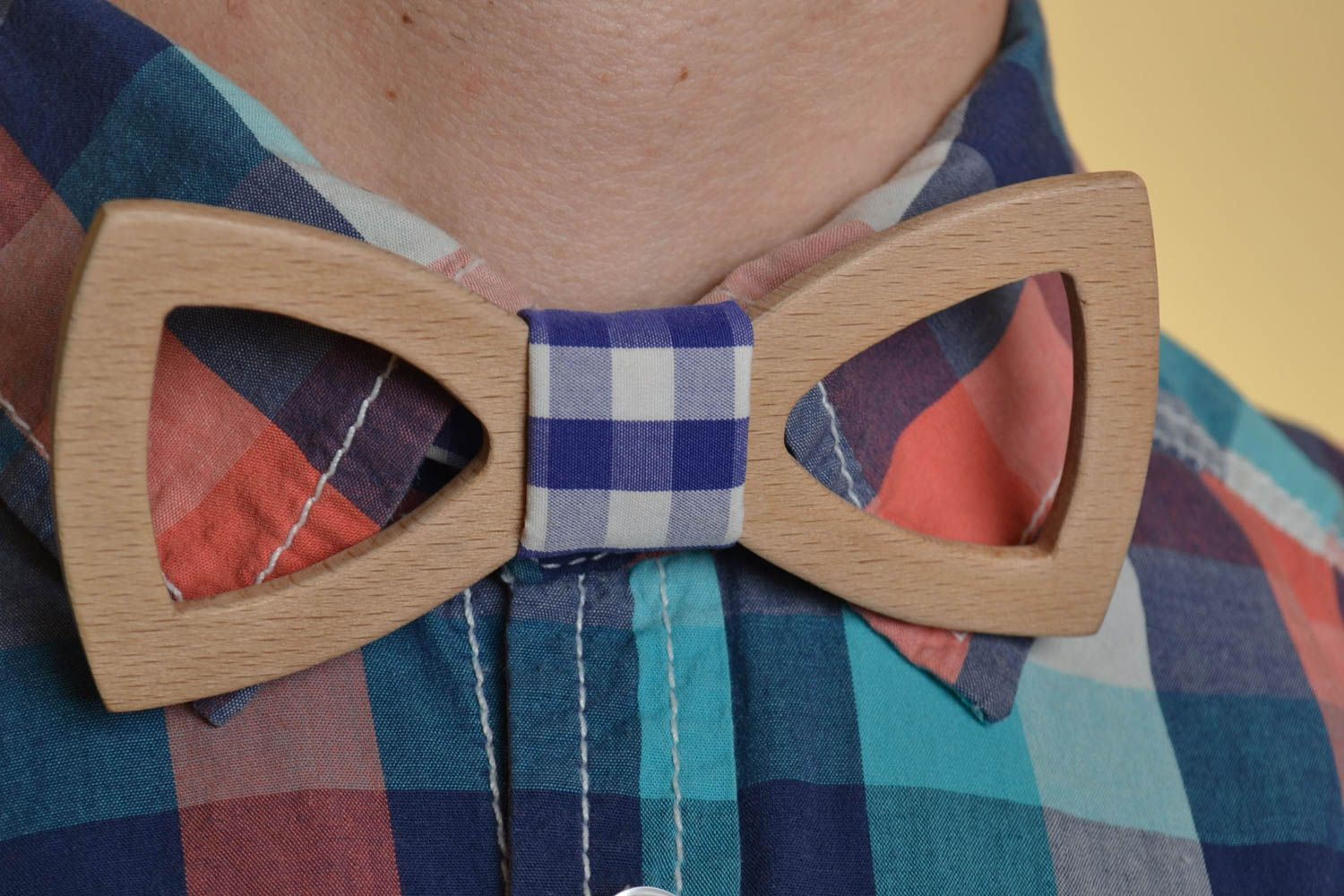 Stylish unisex design wooden bow tie hand made  photo 1