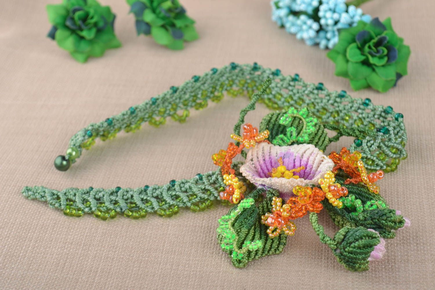 Handmade jewelry set woven lace necklace woven flower brooch beadwork ideas photo 1
