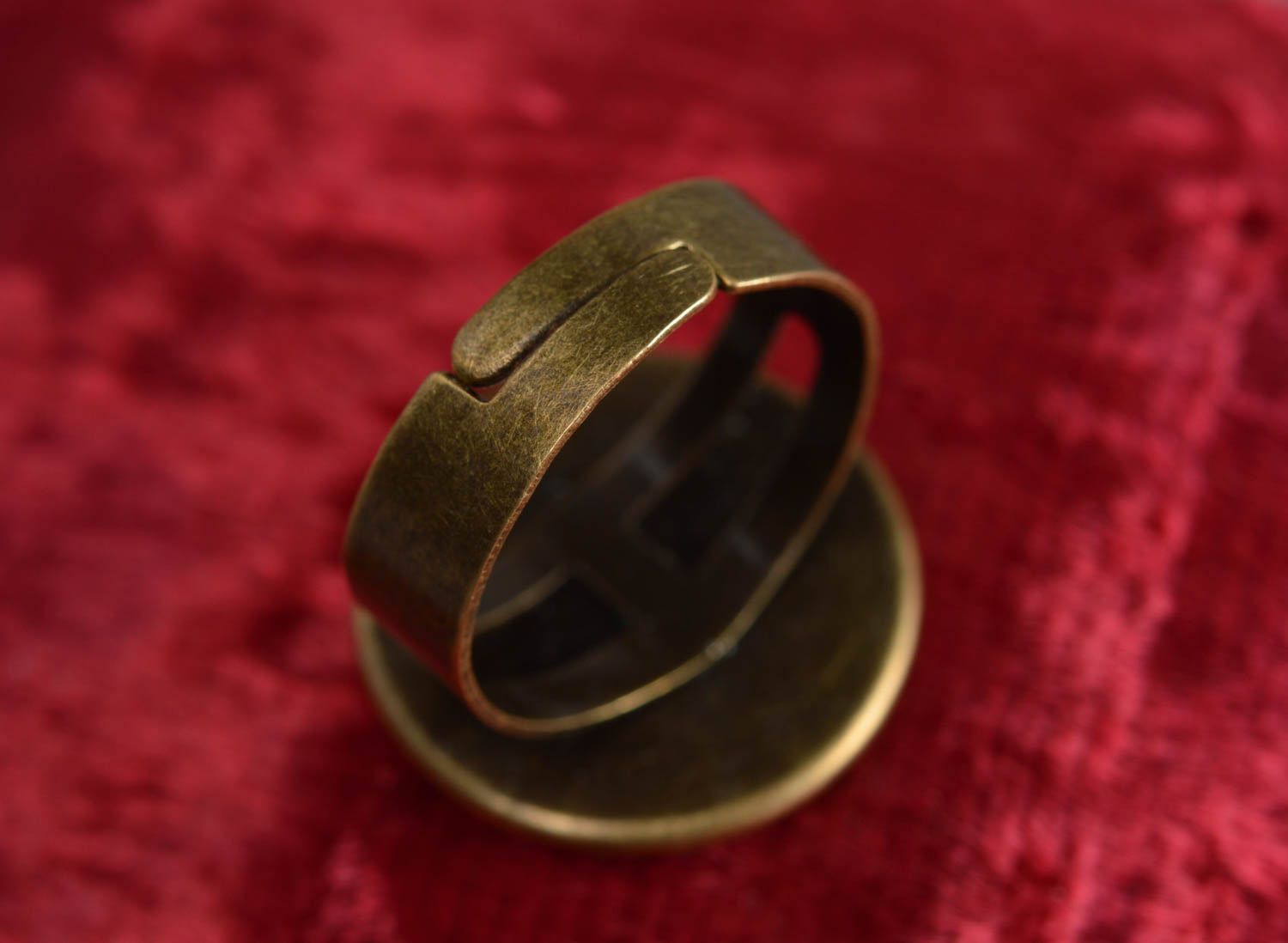 Handmade designer vintage decoupage round top ring coated with epoxy photo 3