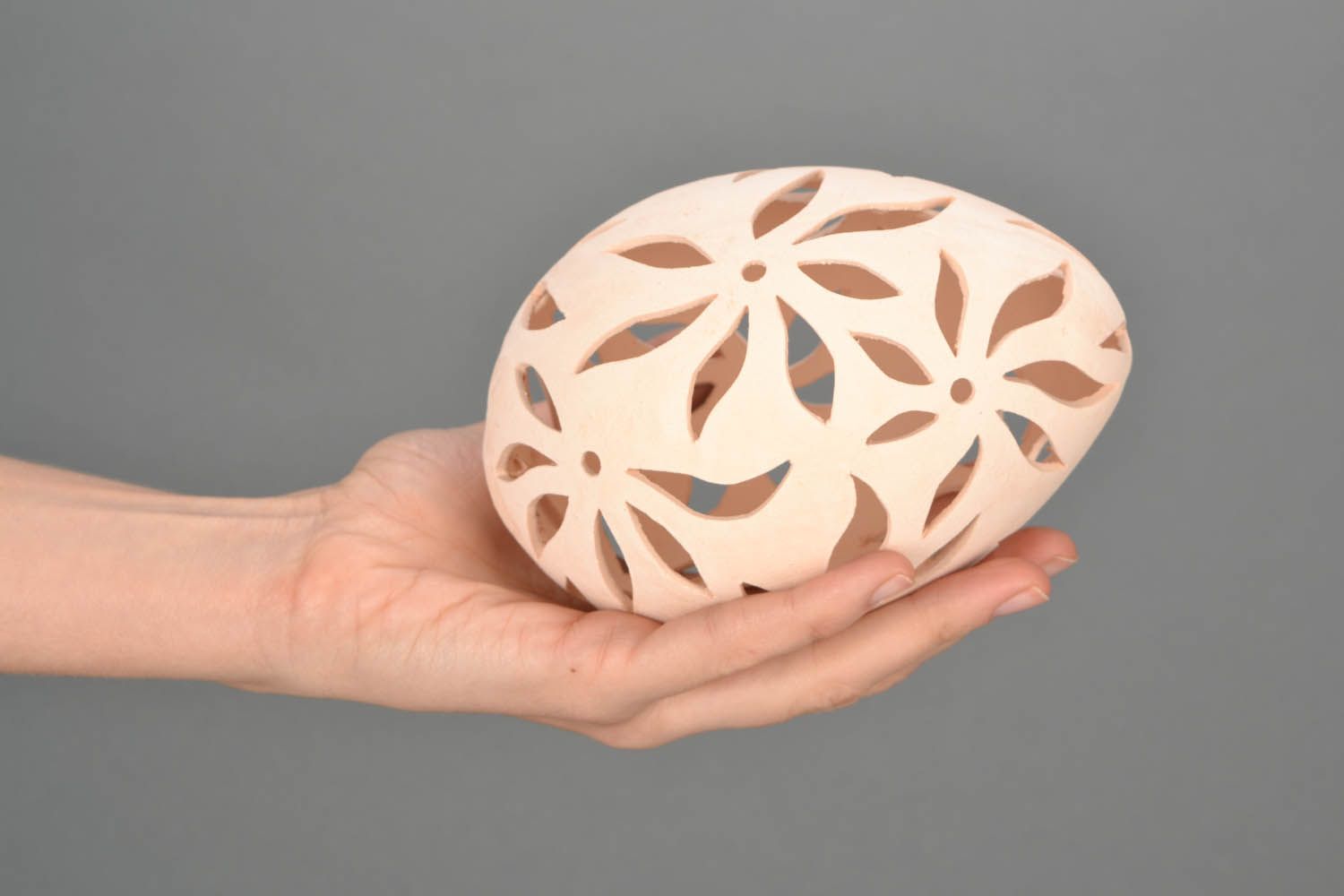 Big decorative ceramic egg photo 2