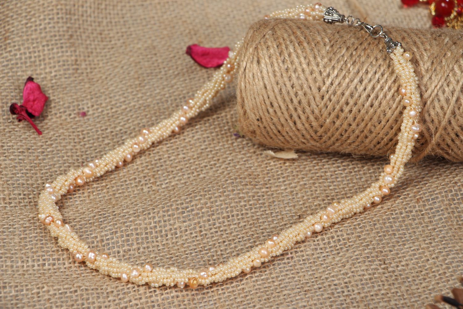 Beaded cord necklace with pearl photo 5