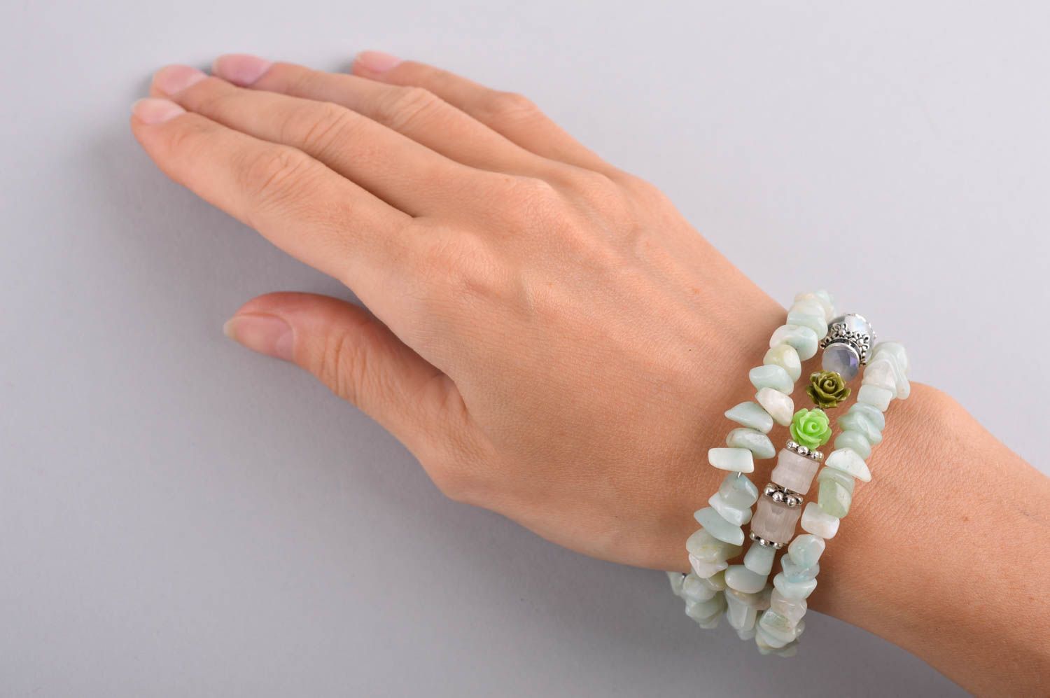 Браслет ручной работы светлый браслет с натуральными камнями подарок девушке фото 4