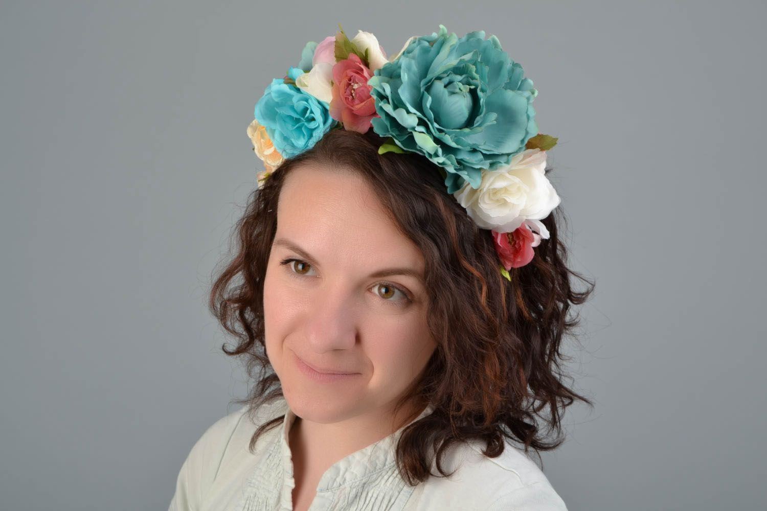 Jolie couronne de fleurs pour cheveux en tissu faite main accessoire pour femme photo 2