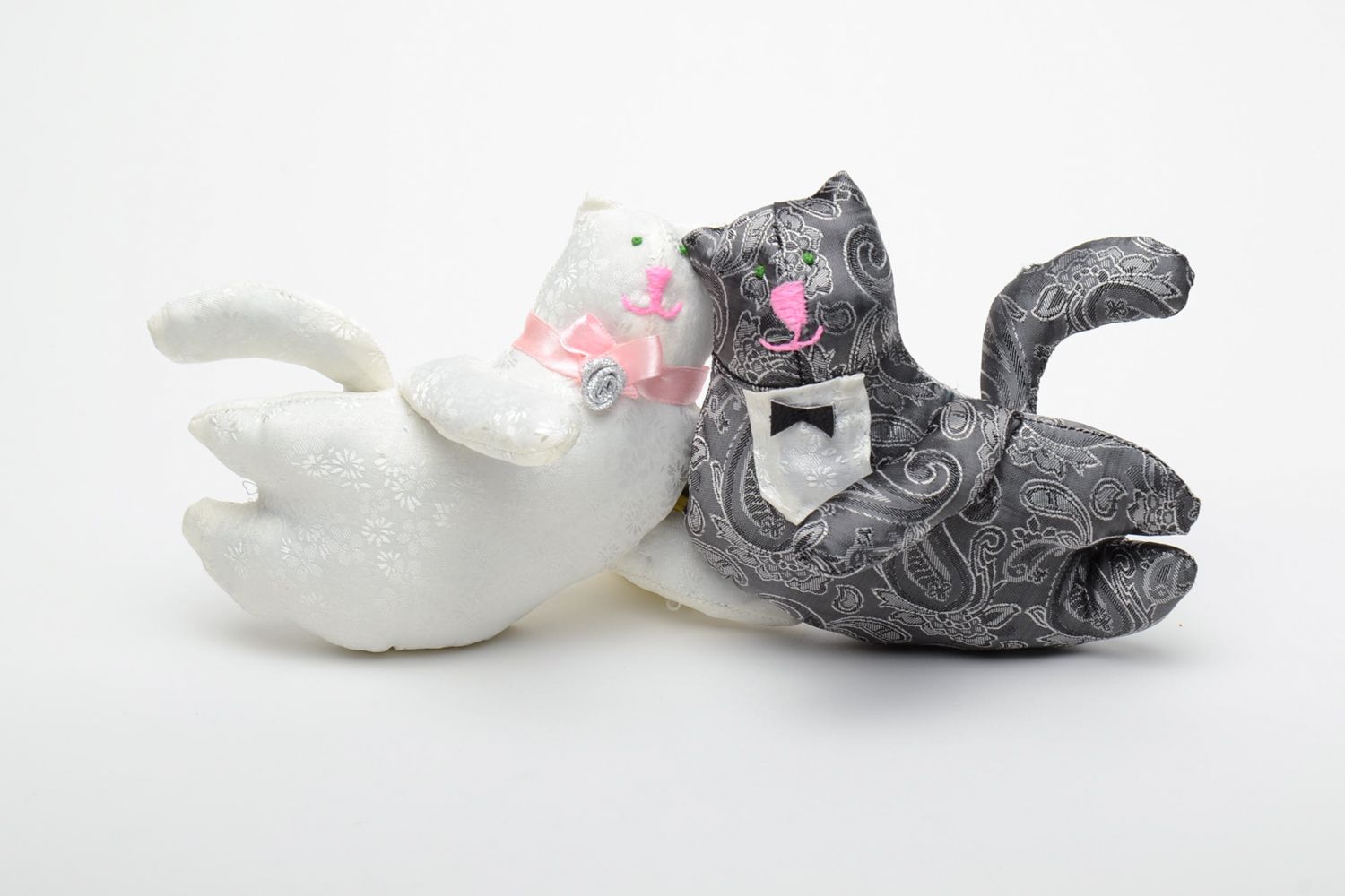 Мягкие игрушки коты из ткани набор  фото 2
