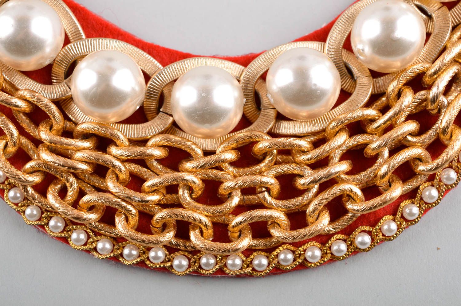 Collier plastron Bijou fait main chaînes fausses perles volumineux Cadeau femme photo 3