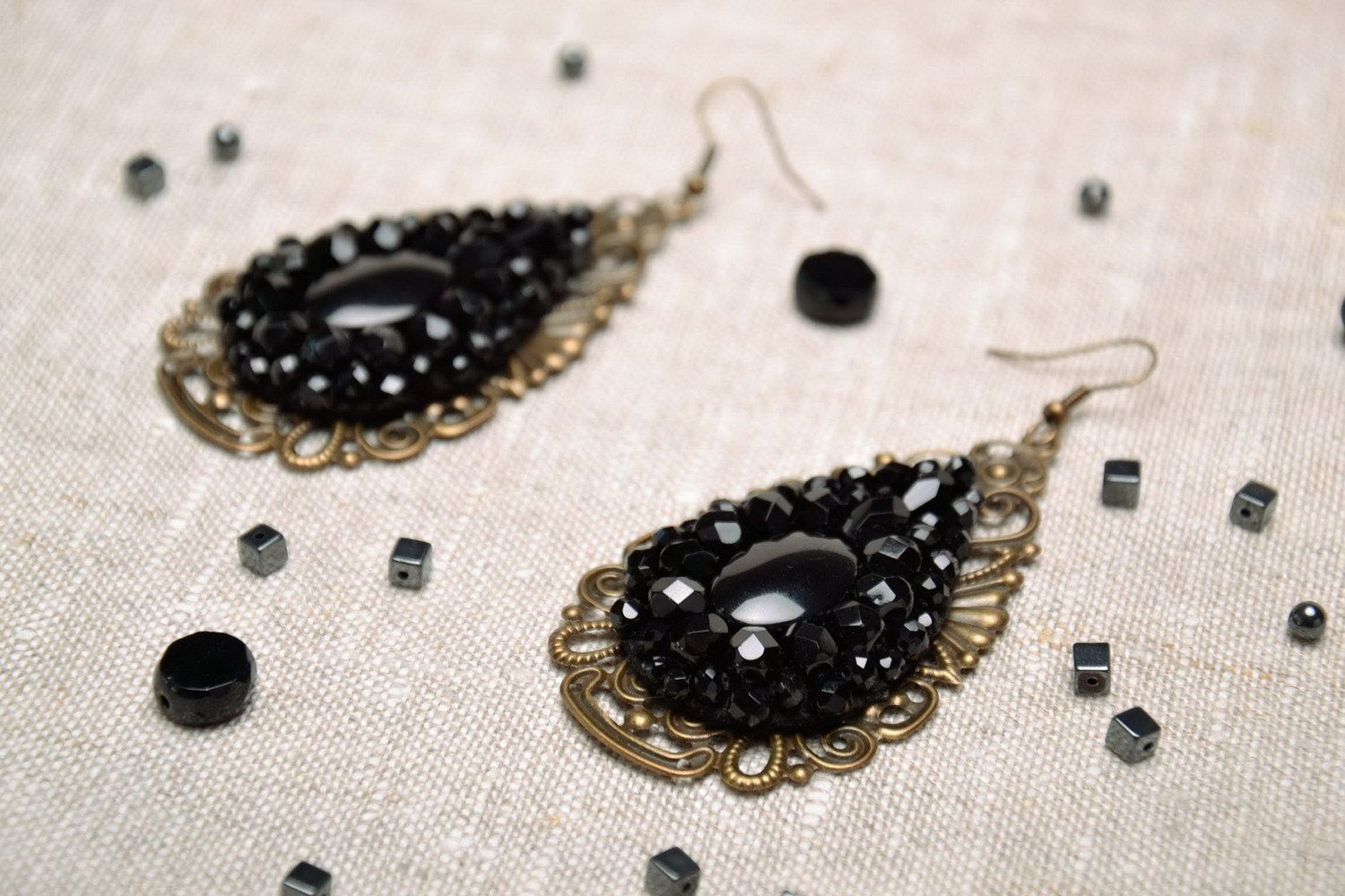 Earrings with crystals and onyx photo 5