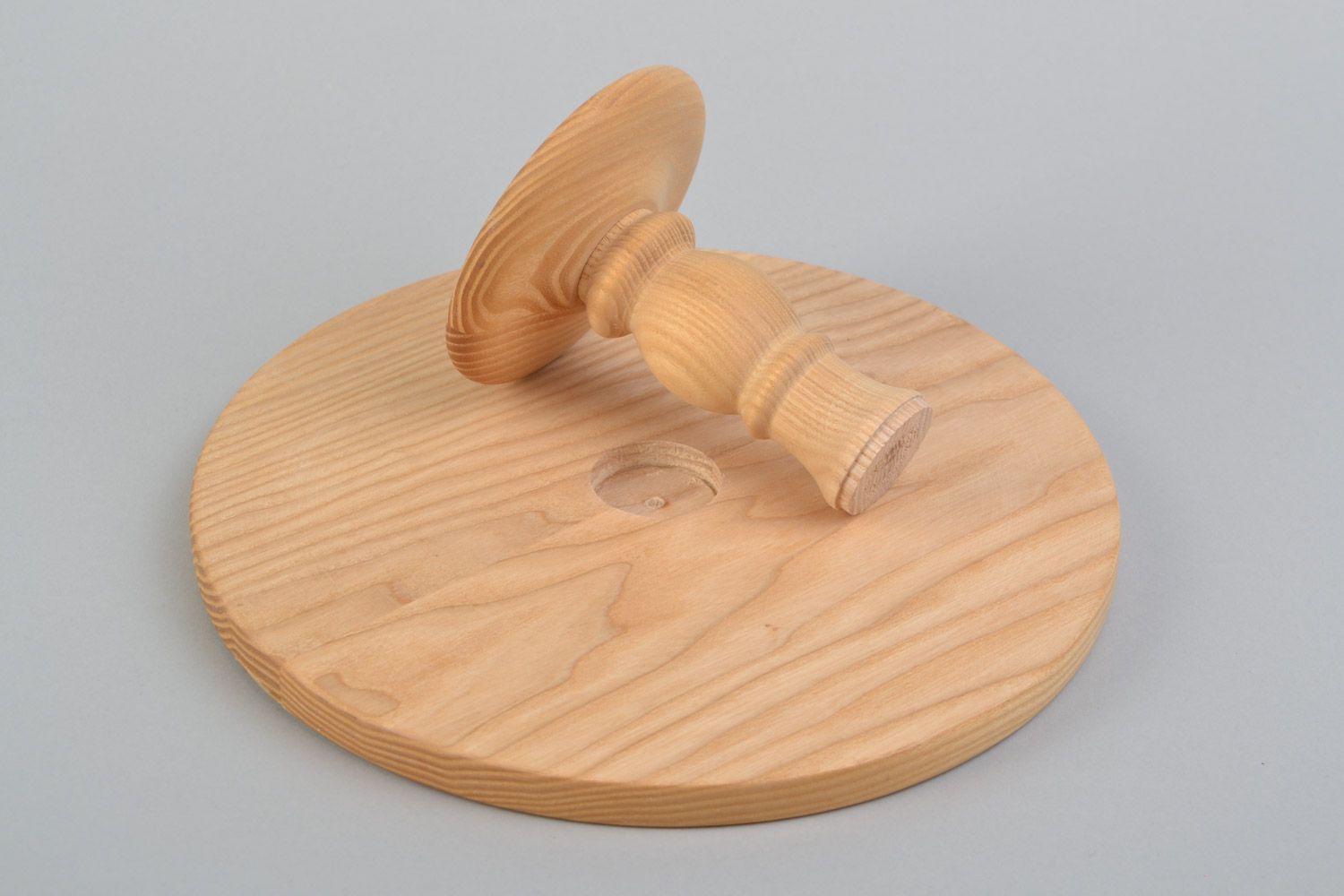 Handmade beautiful round cake holder on leg cut out of maple wood photo 4