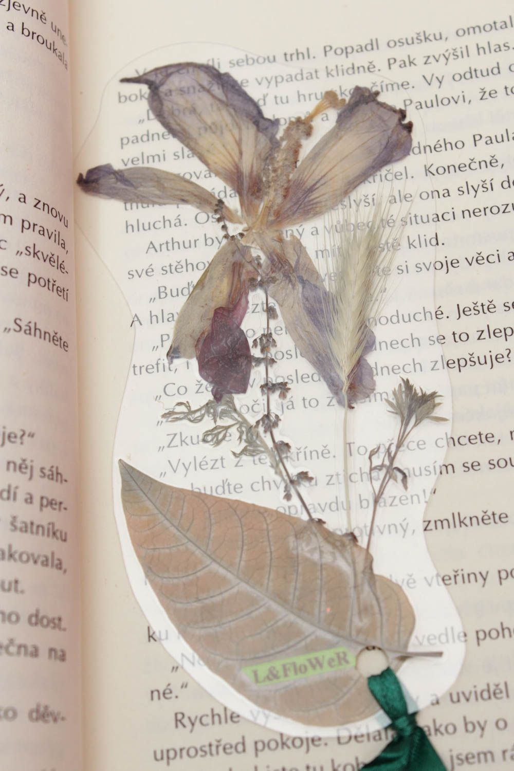 Marcapáginas hecho a mano de flores secas regalo original artículo de papelería foto 1