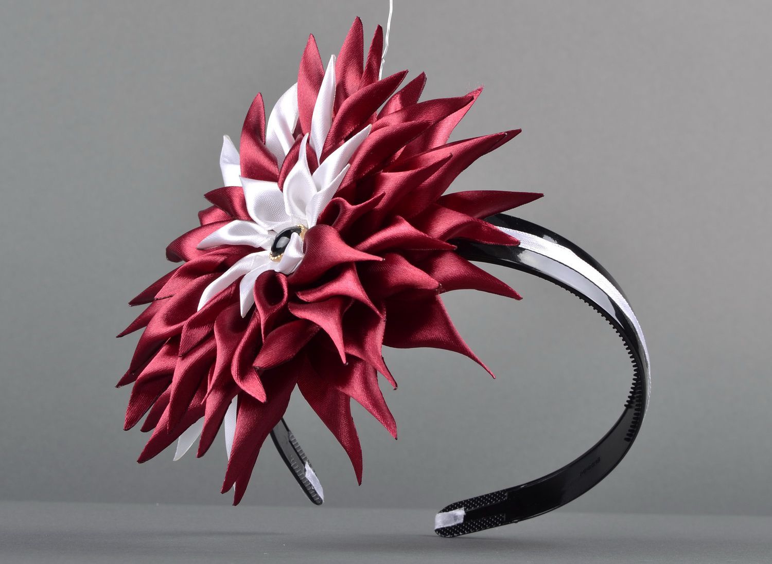 Diadema,corona para el pelo con flor de raso foto 2
