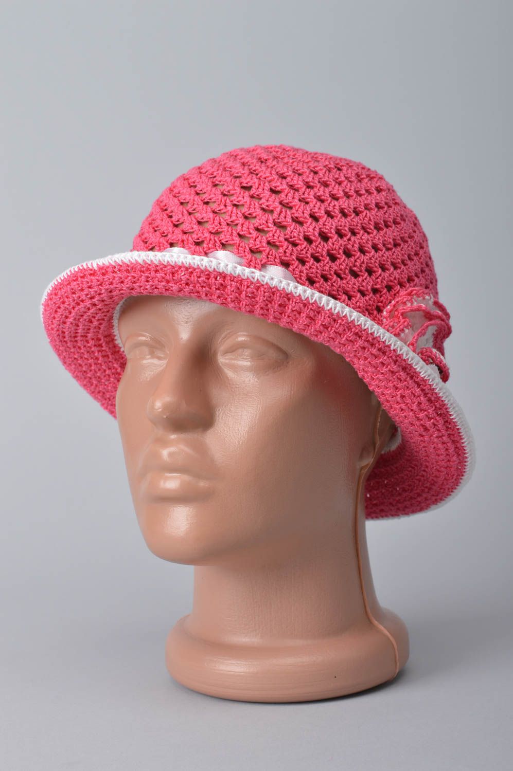 Bonnet rose avec fleur fait main Chapeau enfant tricoté en coton Vêtement enfant photo 1